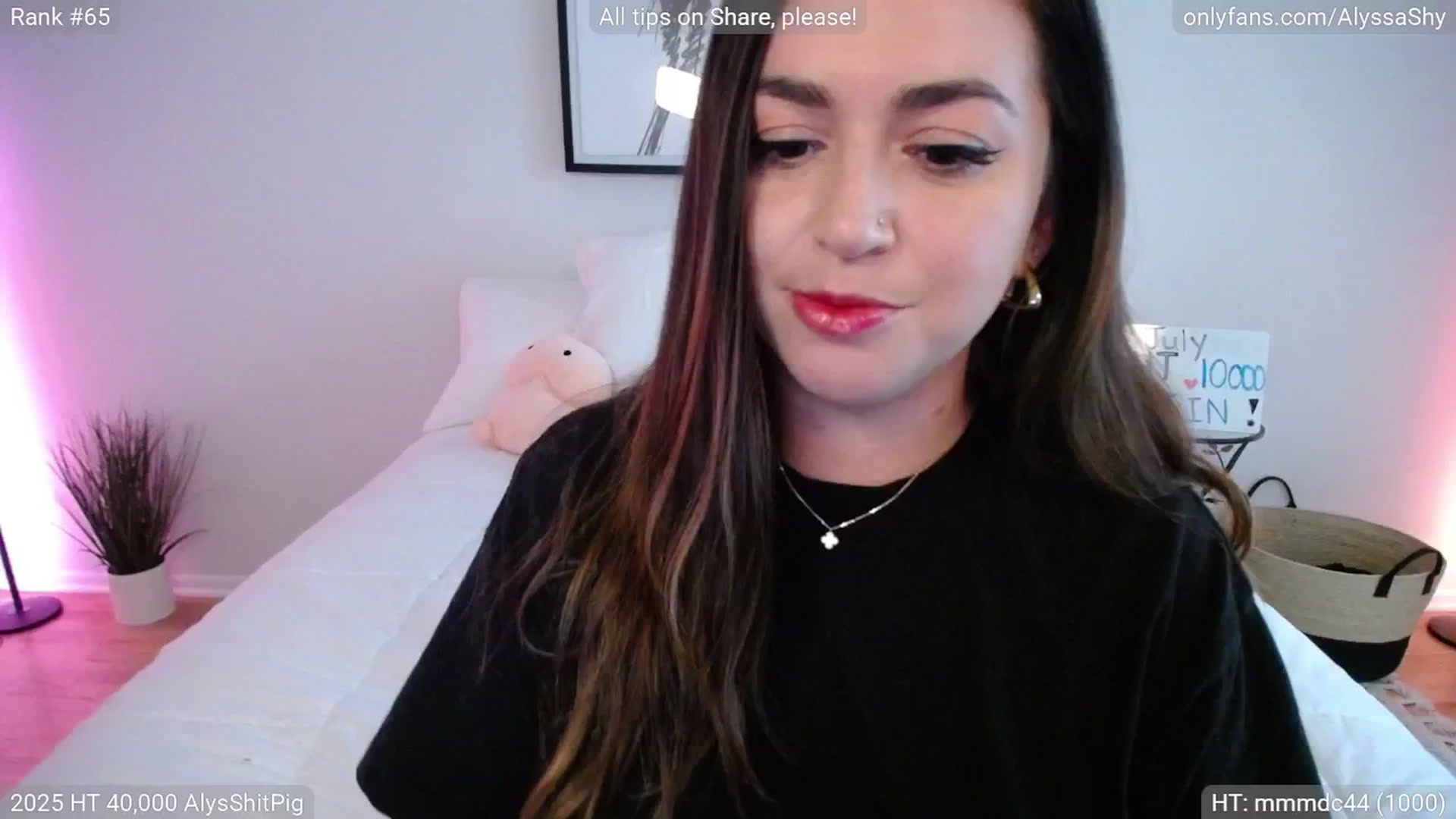 Gallery image thumbnail from AlyssaShy's myfreecams stream on, 08/02/2025, 23:40 image 12 of 20