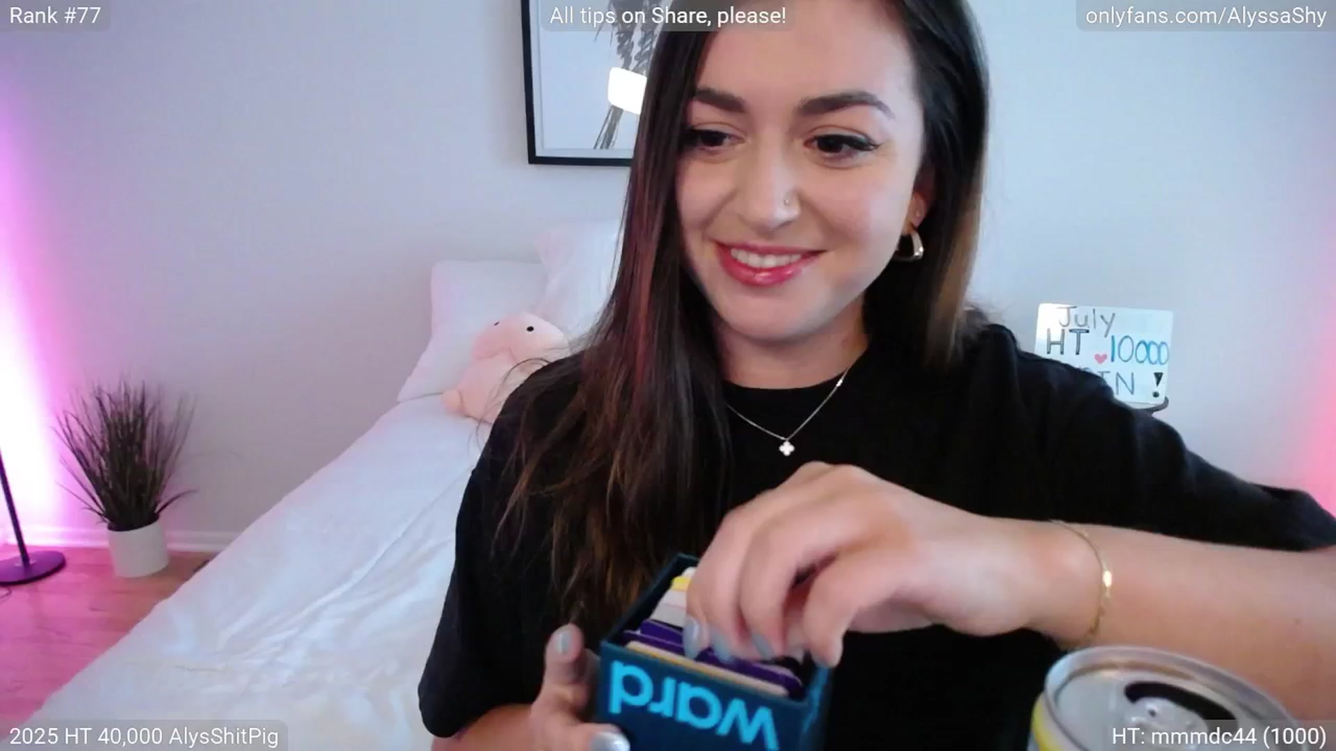 Gallery image thumbnail from AlyssaShy's myfreecams stream on, 08/02/2025, 23:40 image 4 of 20