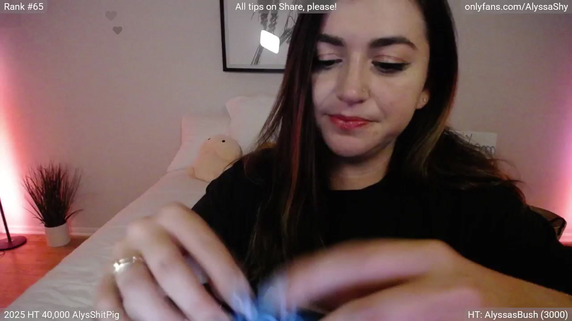 Gallery image thumbnail from AlyssaShy's myfreecams stream on, 08/03/2025, 03:59 image 8 of 20