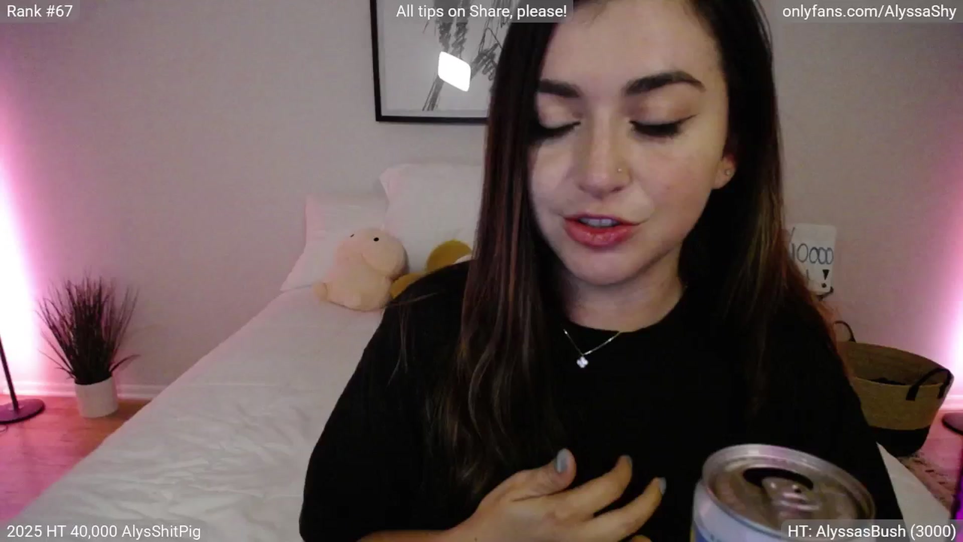 Gallery image thumbnail from AlyssaShy's myfreecams stream on, 08/03/2025, 03:59 image 18 of 20