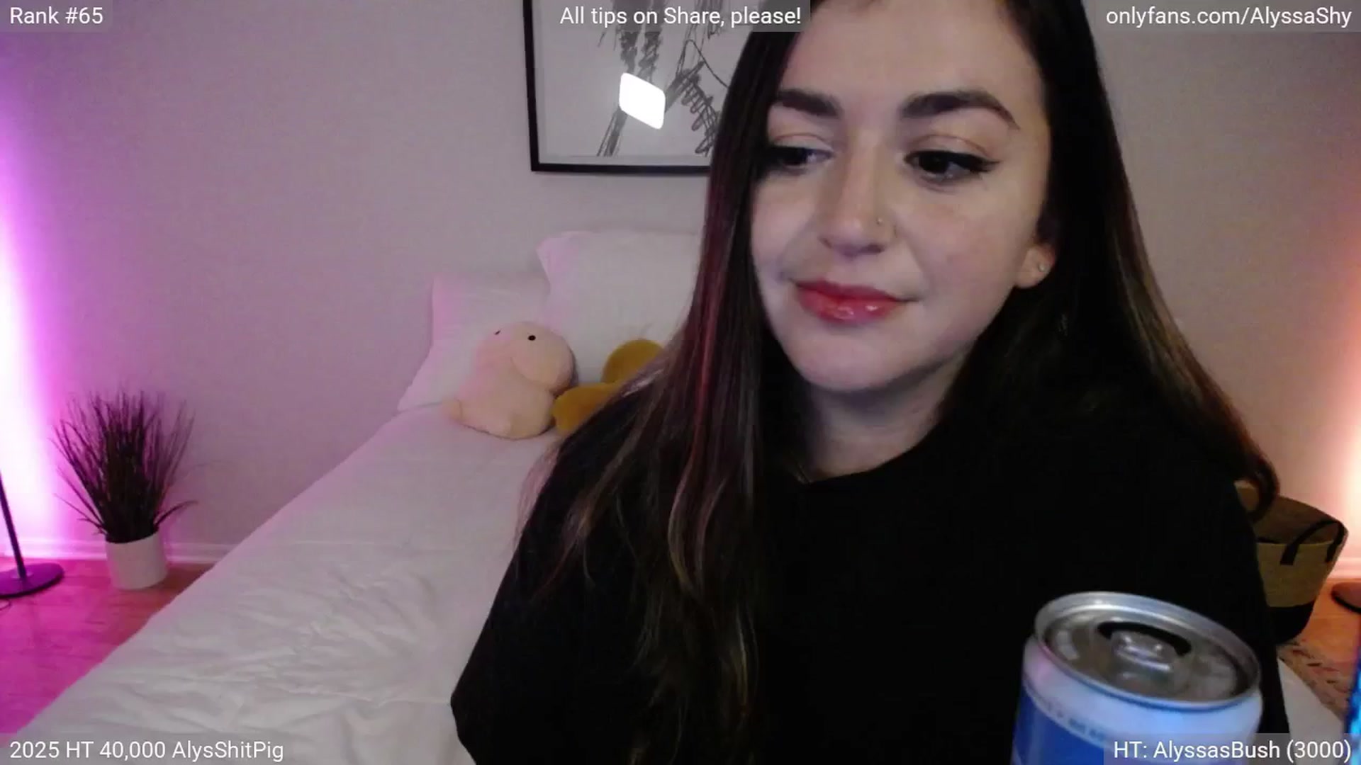 Gallery image thumbnail from AlyssaShy's myfreecams stream on, 08/03/2025, 03:59 image 13 of 20