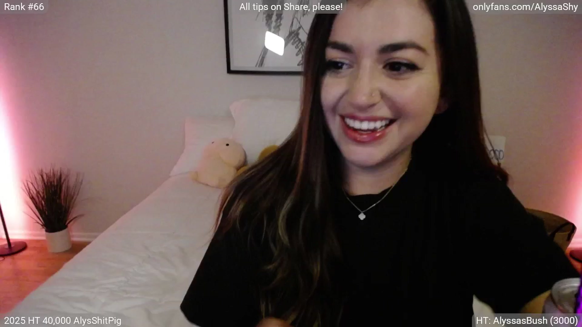 Gallery image thumbnail from AlyssaShy's myfreecams stream on, 08/03/2025, 03:59 image 14 of 20