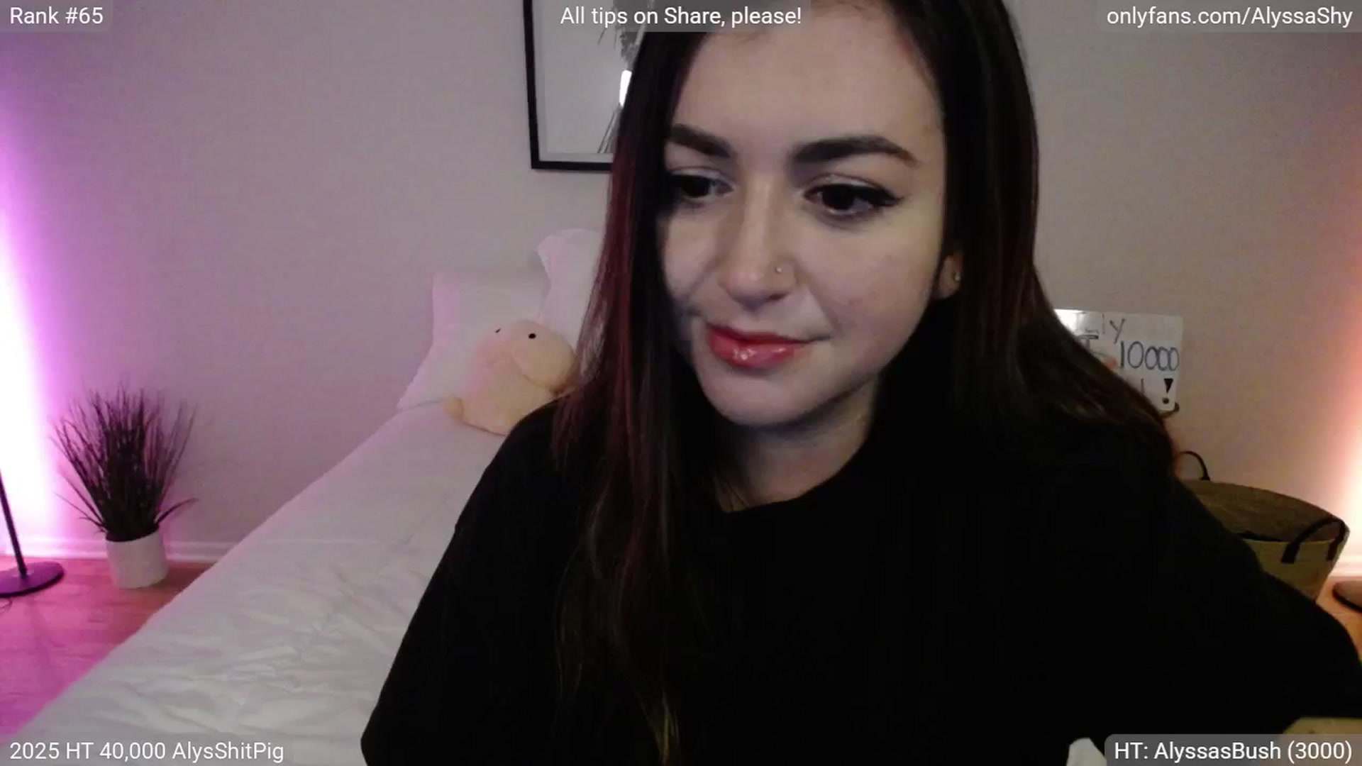 Gallery image thumbnail from AlyssaShy's myfreecams stream on, 08/03/2025, 03:59 image 7 of 20