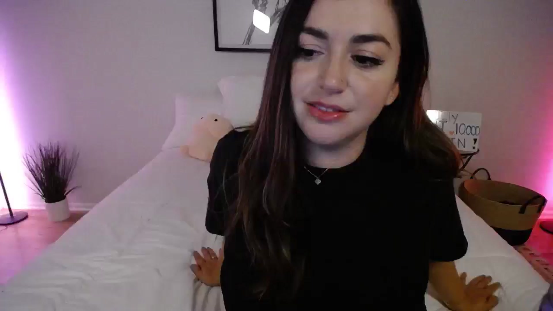 Gallery image thumbnail from AlyssaShy's myfreecams stream on, 08/03/2025, 04:53 image 20 of 20
