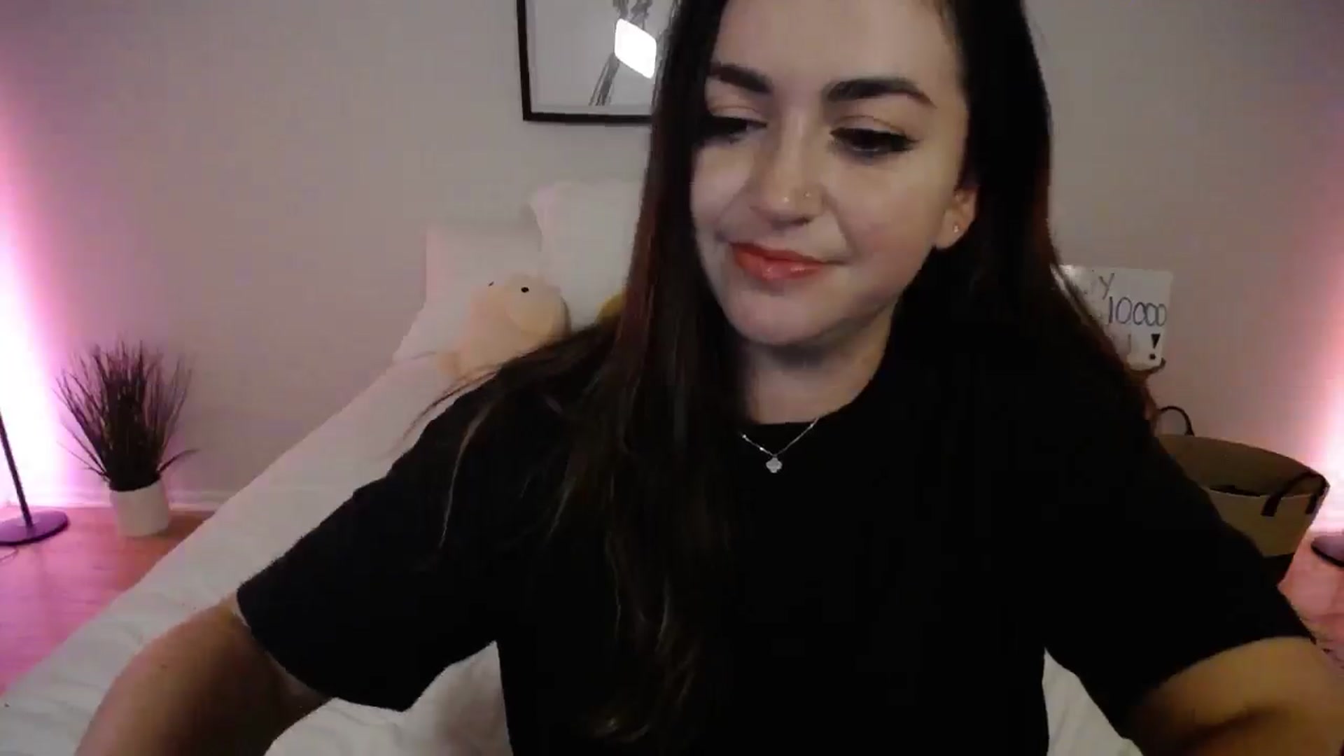 Gallery image thumbnail from AlyssaShy's myfreecams stream on, 08/03/2025, 04:53 image 11 of 20