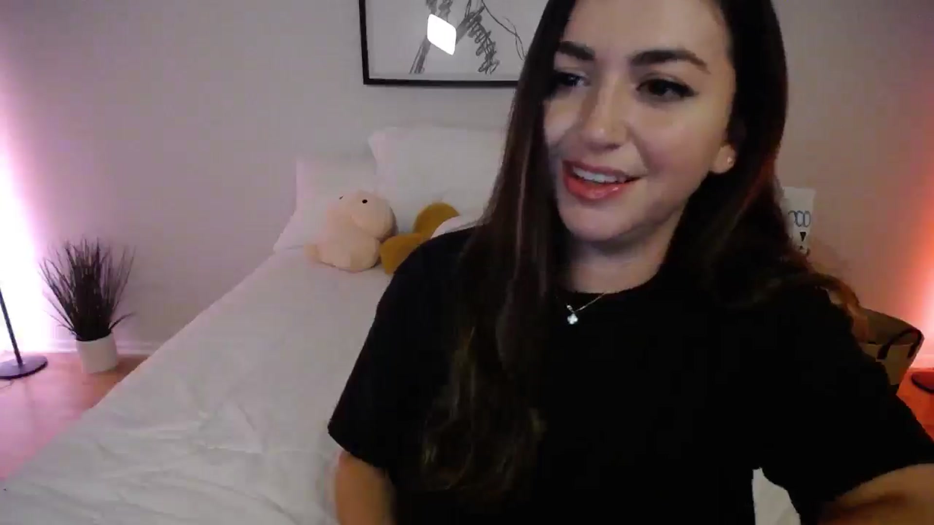 Gallery image thumbnail from AlyssaShy's myfreecams stream on, 08/03/2025, 04:53 image 14 of 20