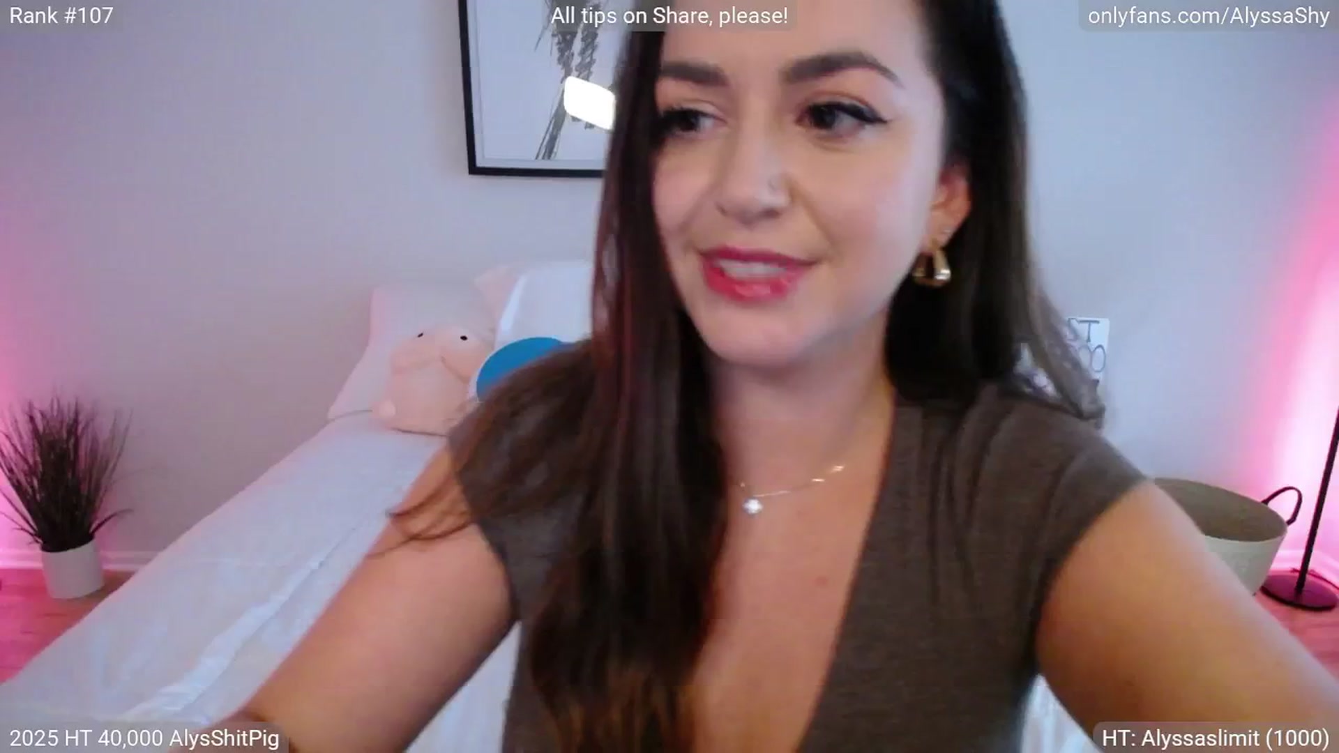 Gallery image thumbnail from AlyssaShy's myfreecams stream on, 08/09/2025, 23:35 image 11 of 20