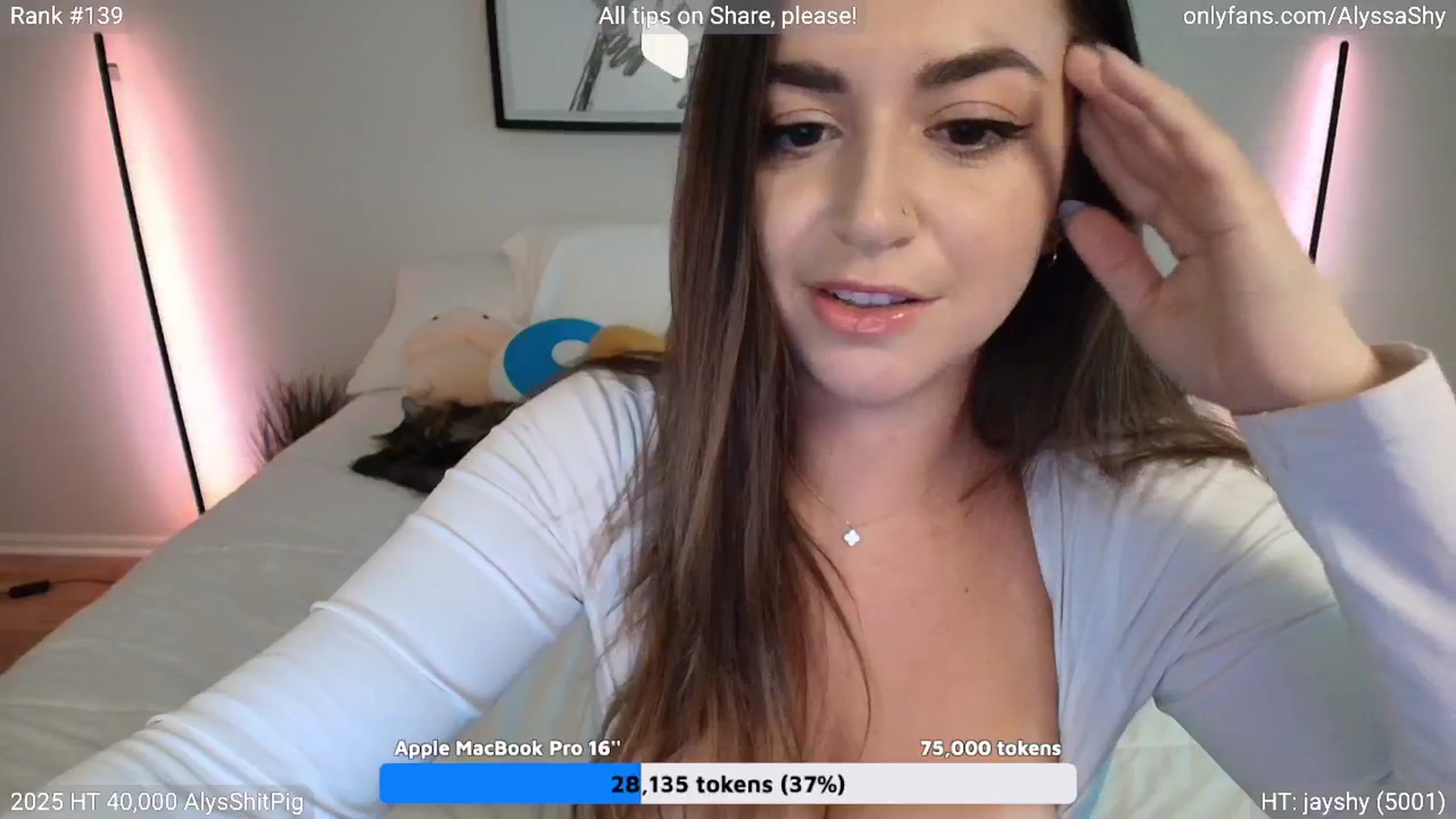 Gallery image thumbnail from AlyssaShy's myfreecams stream on, 08/17/2025, 22:34 image 11 of 20