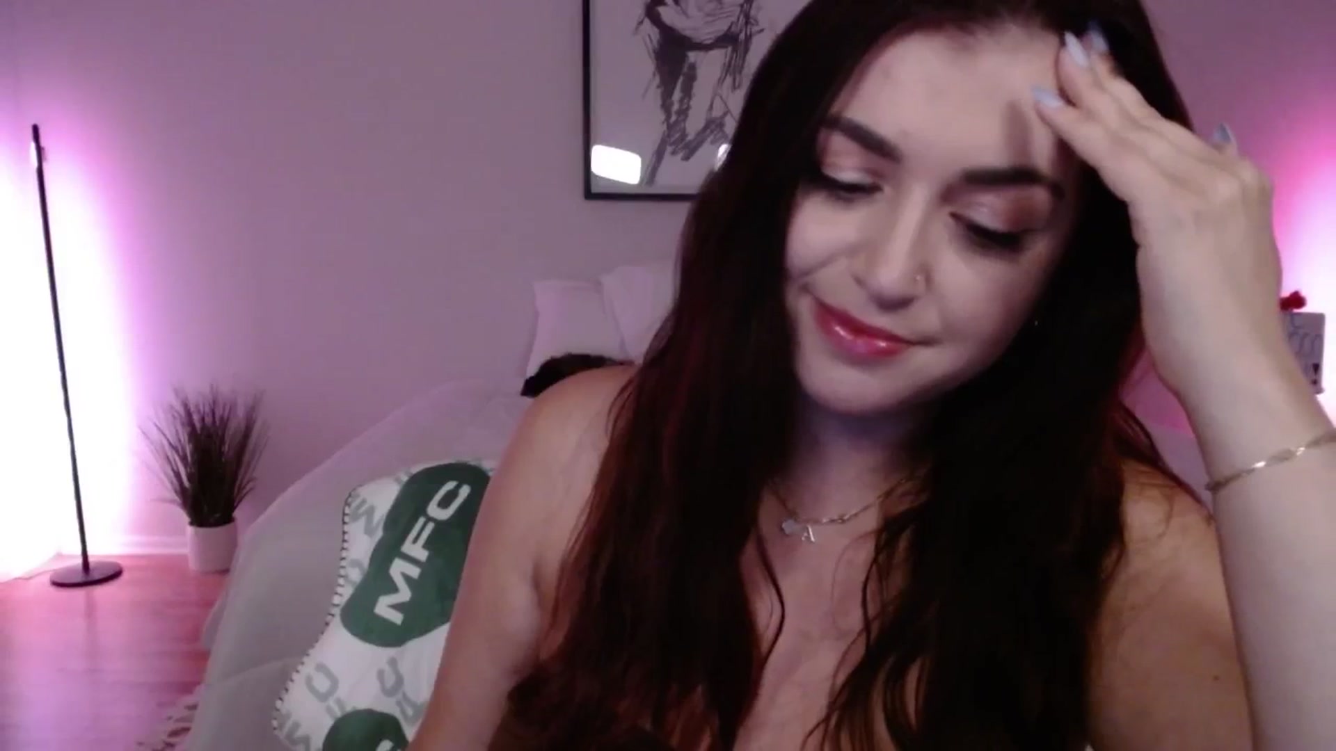 Gallery image thumbnail from AlyssaShy's myfreecams stream on, 09/11/2025, 23:21 image 19 of 20