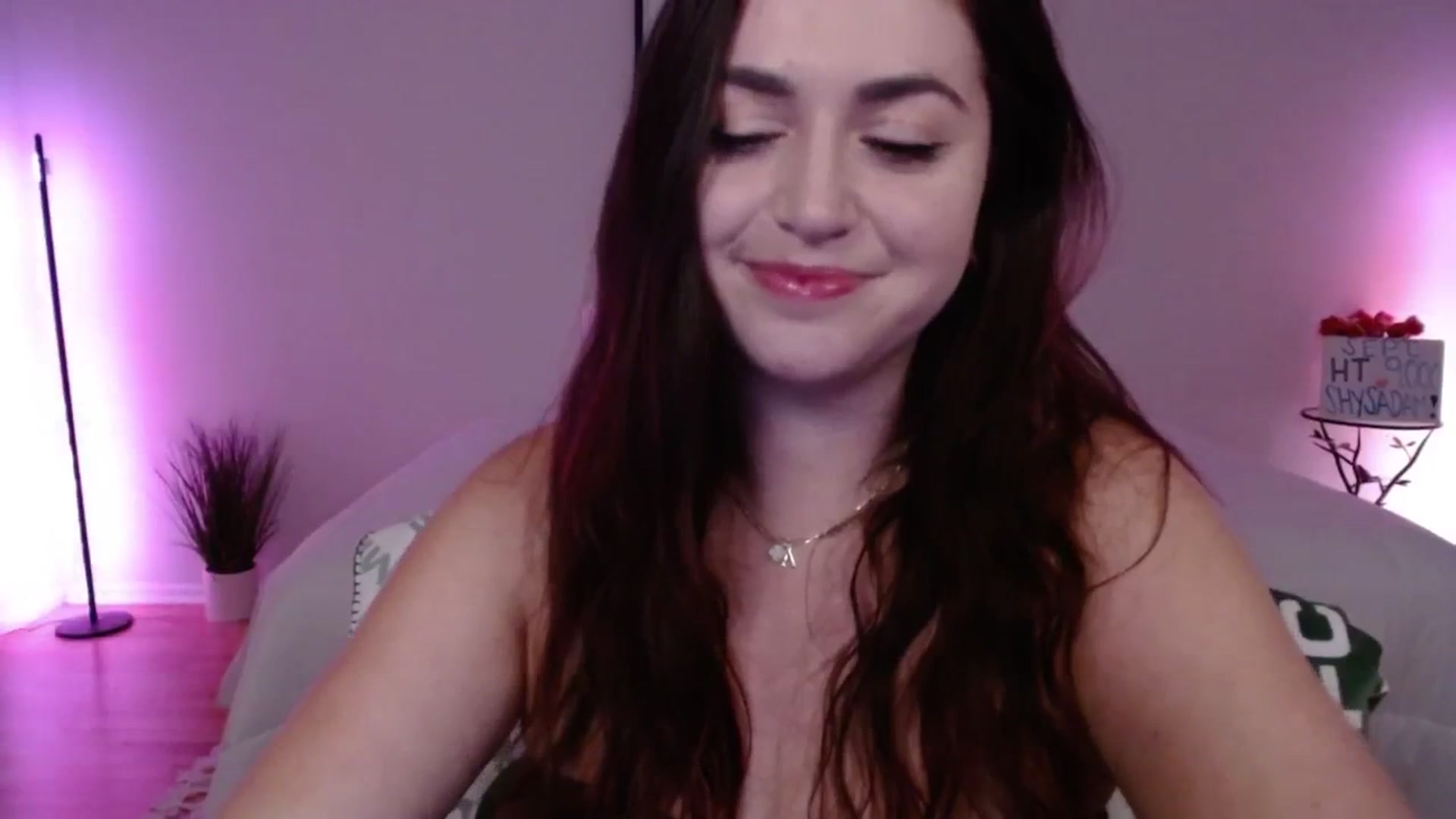 Gallery image thumbnail from AlyssaShy's myfreecams stream on, 09/11/2025, 23:21 image 14 of 20