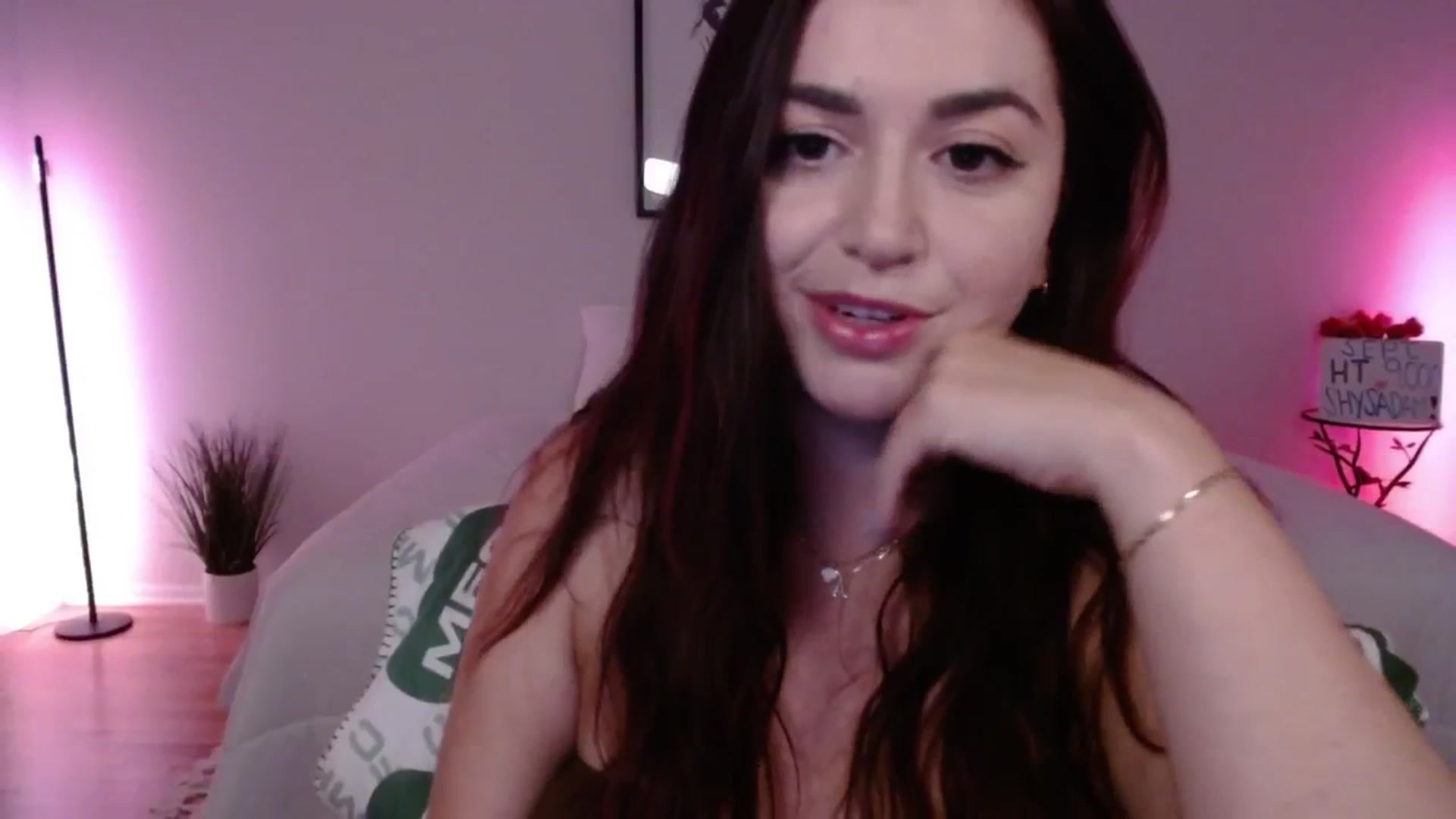 Gallery image thumbnail from AlyssaShy's myfreecams stream on, 09/11/2025, 23:21 image 7 of 20
