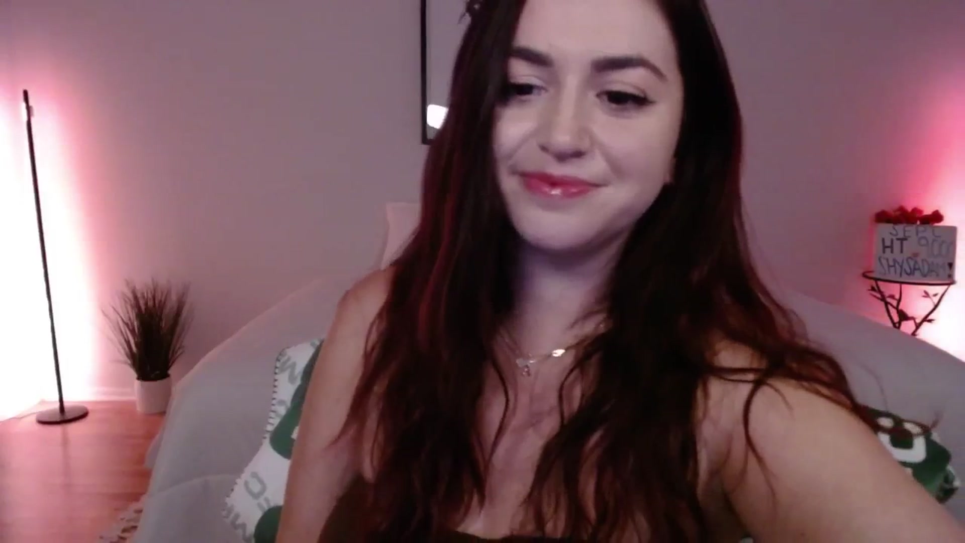 Gallery image thumbnail from AlyssaShy's myfreecams stream on, 09/11/2025, 23:21 image 6 of 20