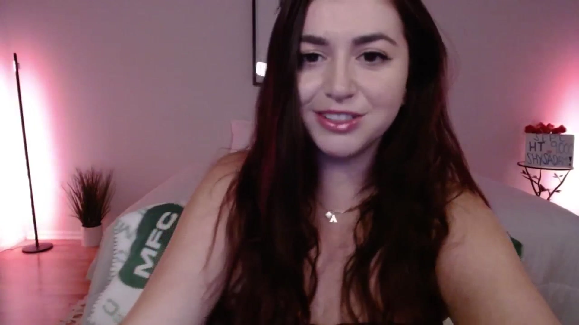 Gallery image thumbnail from AlyssaShy's myfreecams stream on, 09/11/2025, 23:21 image 12 of 20