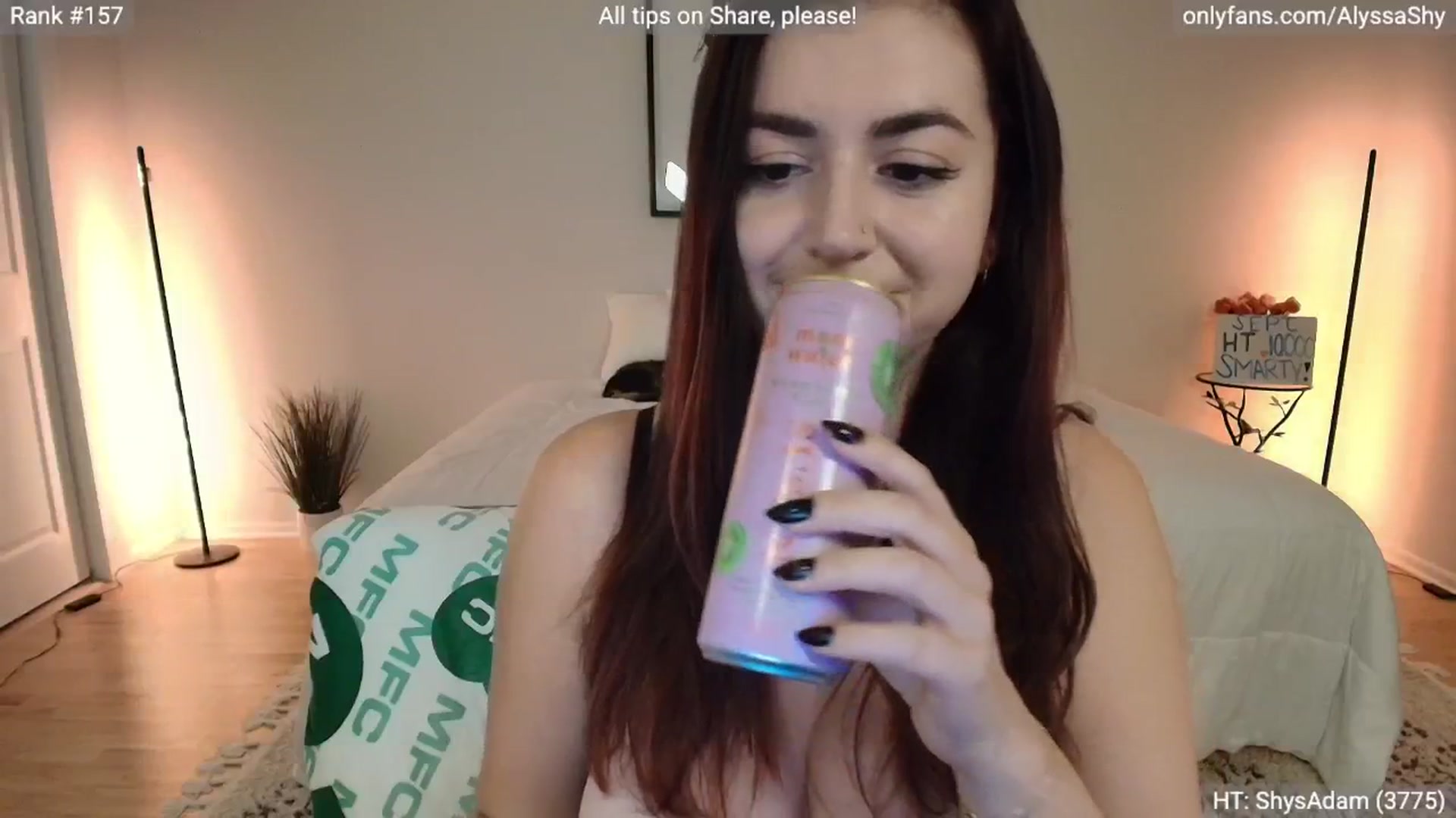 Gallery image thumbnail from AlyssaShy's myfreecams stream on, 09/19/2025, 24:32 image 19 of 20