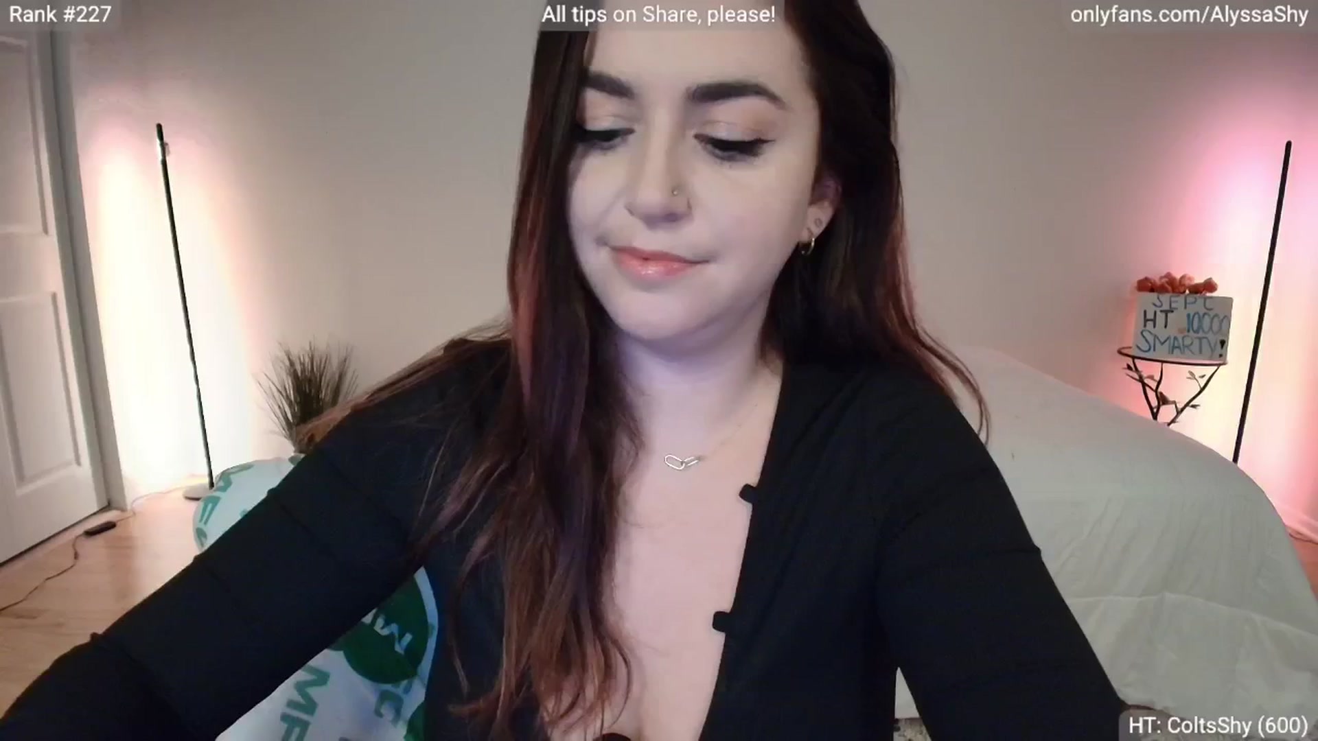 Gallery image thumbnail from AlyssaShy's myfreecams stream on, 09/25/2025, 23:25 image 8 of 20