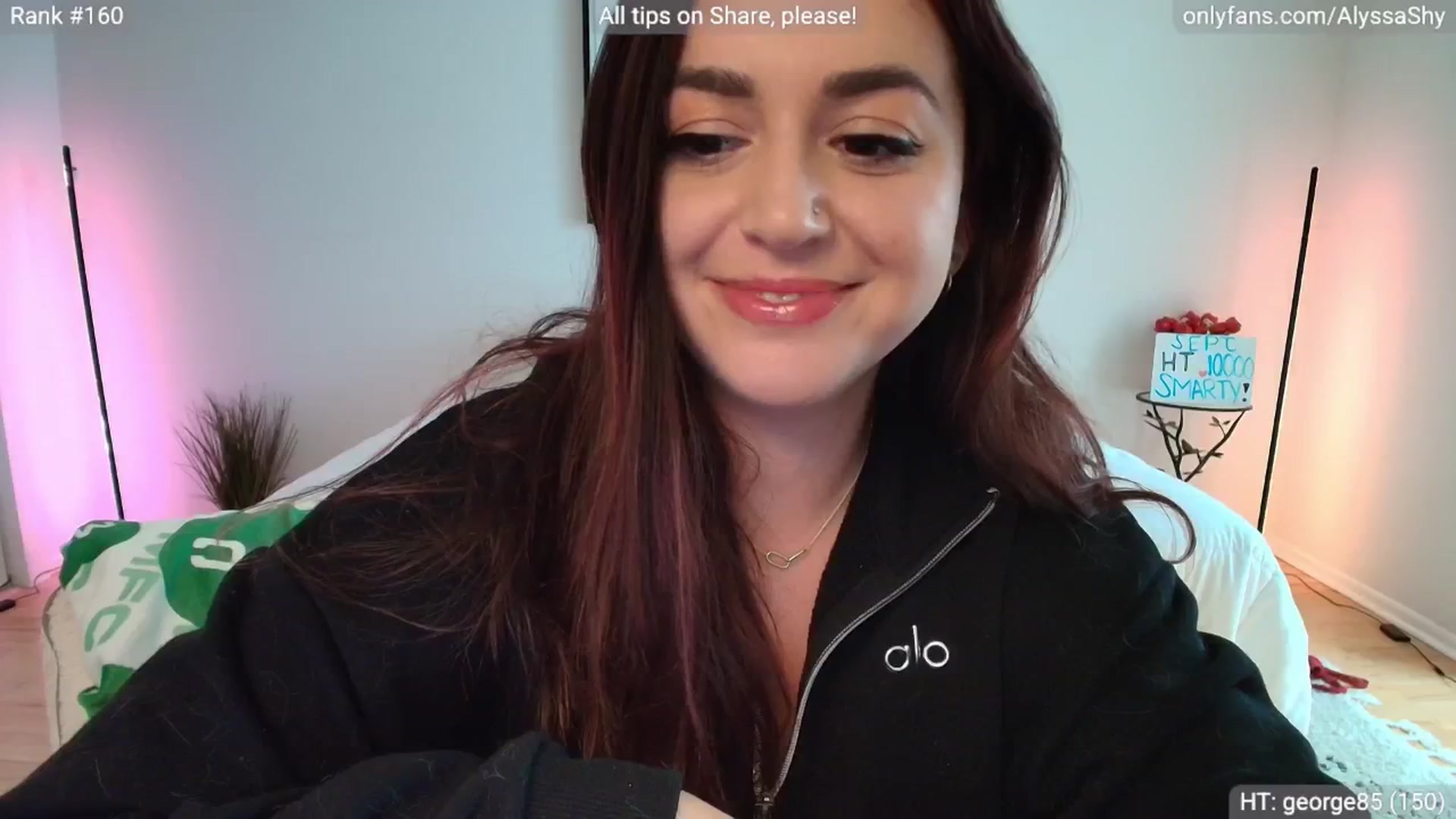 Gallery image thumbnail from AlyssaShy's myfreecams stream on, 09/28/2025, 20:56 image 6 of 20