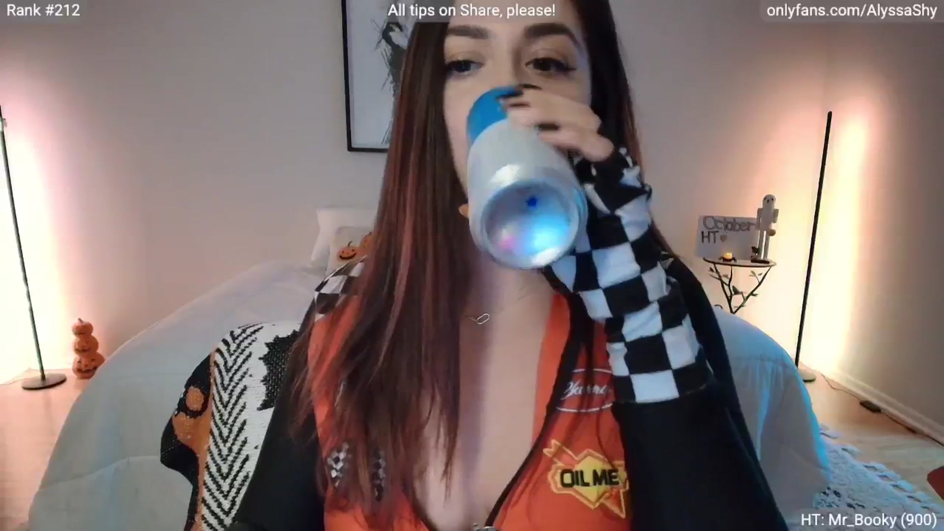 Gallery image thumbnail from AlyssaShy's myfreecams stream on, 10/01/2025, 22:37 image 19 of 20