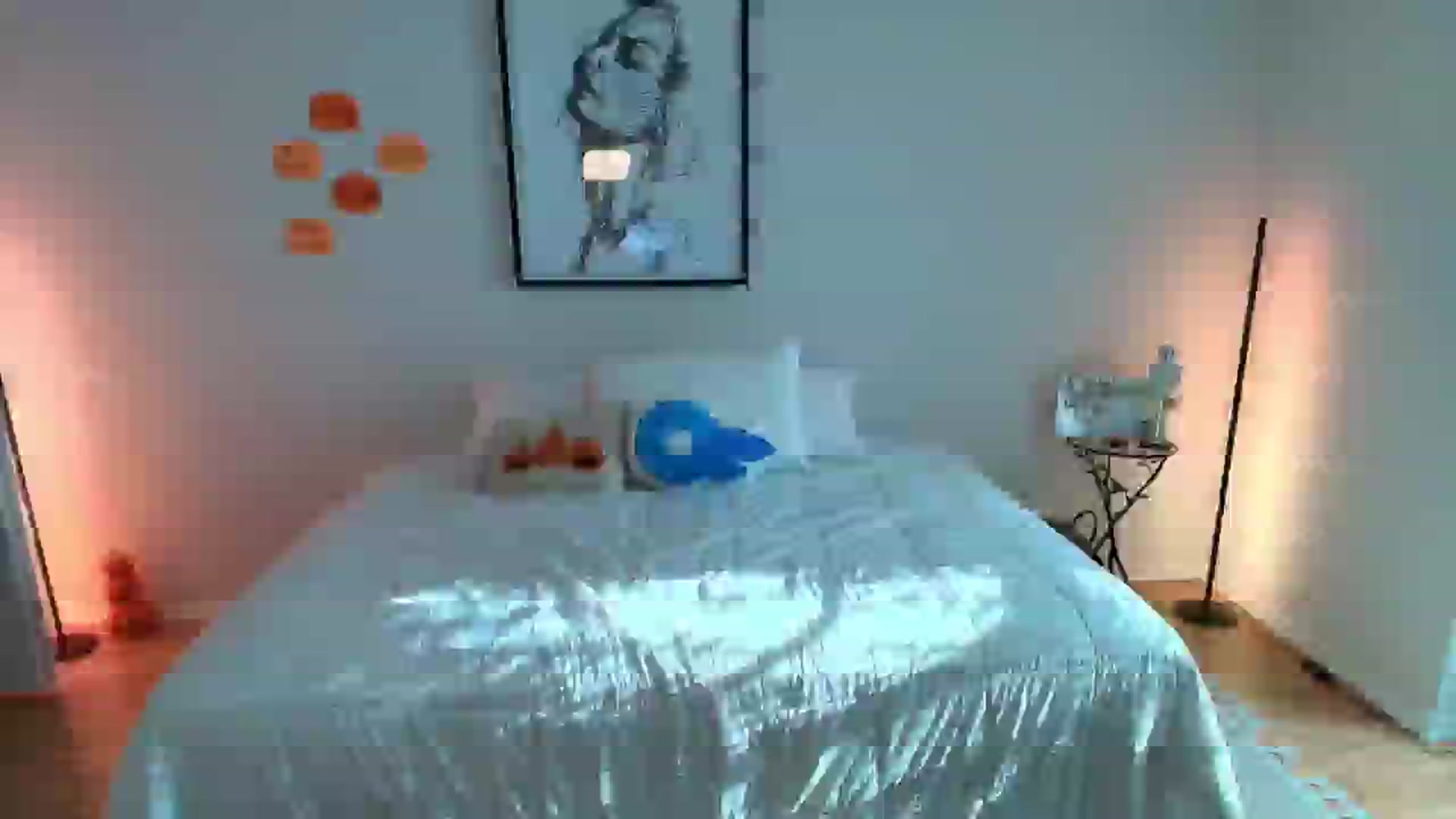 Gallery image thumbnail from AlyssaShy's myfreecams stream on, 10/02/2025, 20:45 image 15 of 20