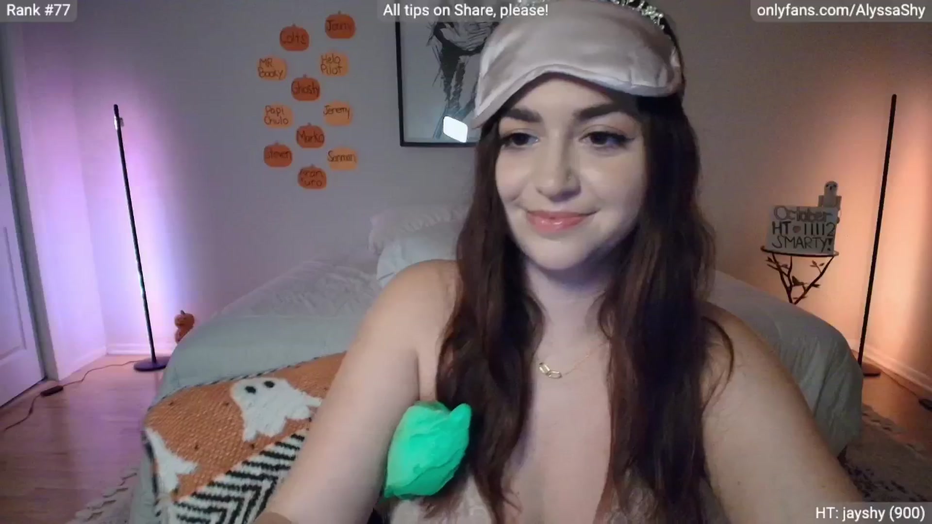 Gallery image thumbnail from AlyssaShy's myfreecams stream on, 10/17/2025, 23:54 image 9 of 20