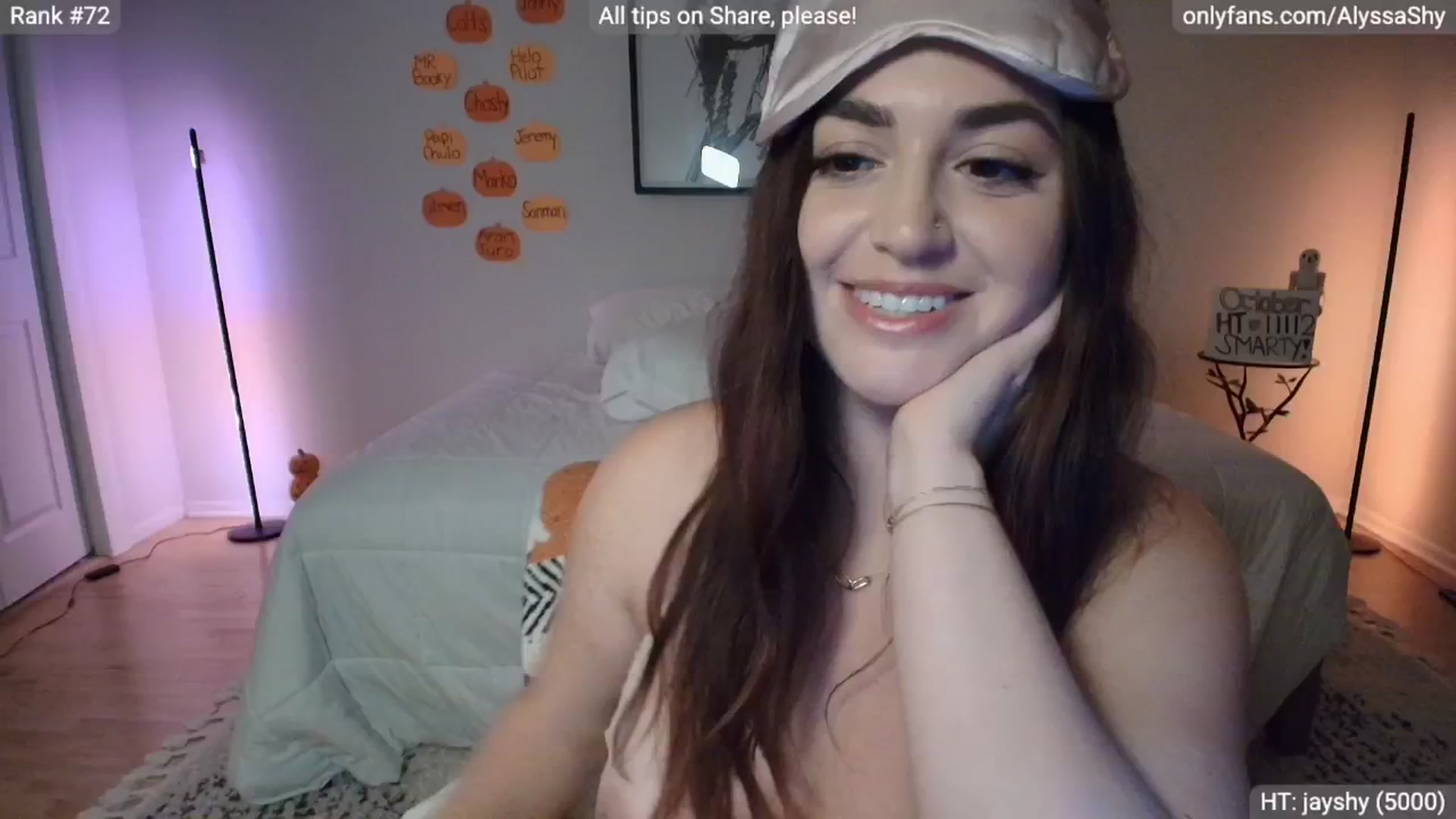 Gallery image thumbnail from AlyssaShy's myfreecams stream on, 10/17/2025, 23:54 image 16 of 20