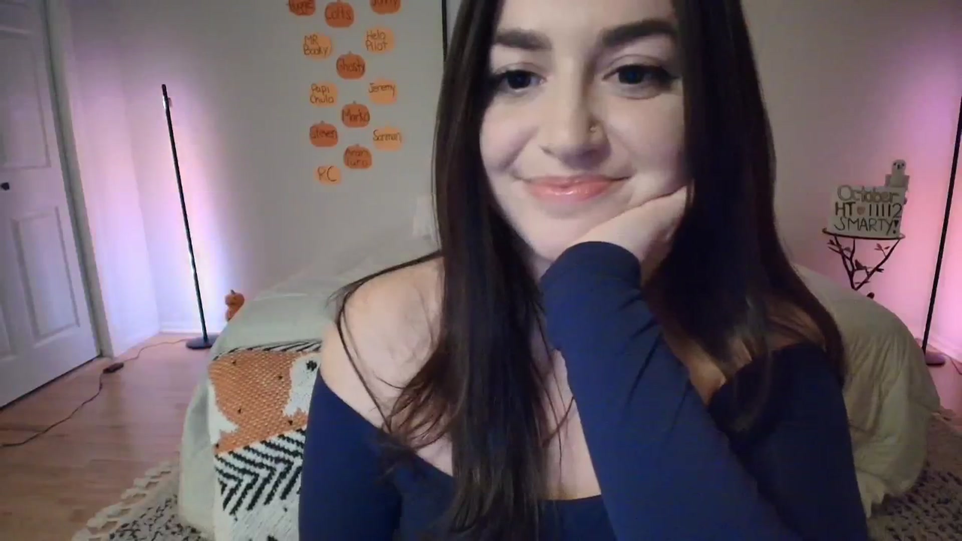 Gallery image thumbnail from AlyssaShy's myfreecams stream on, 10/22/2025, 23:34 image 12 of 20