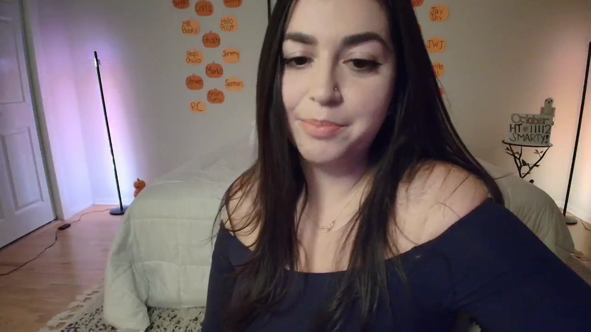 Gallery image thumbnail from AlyssaShy's myfreecams stream on, 10/22/2025, 23:34 image 8 of 20
