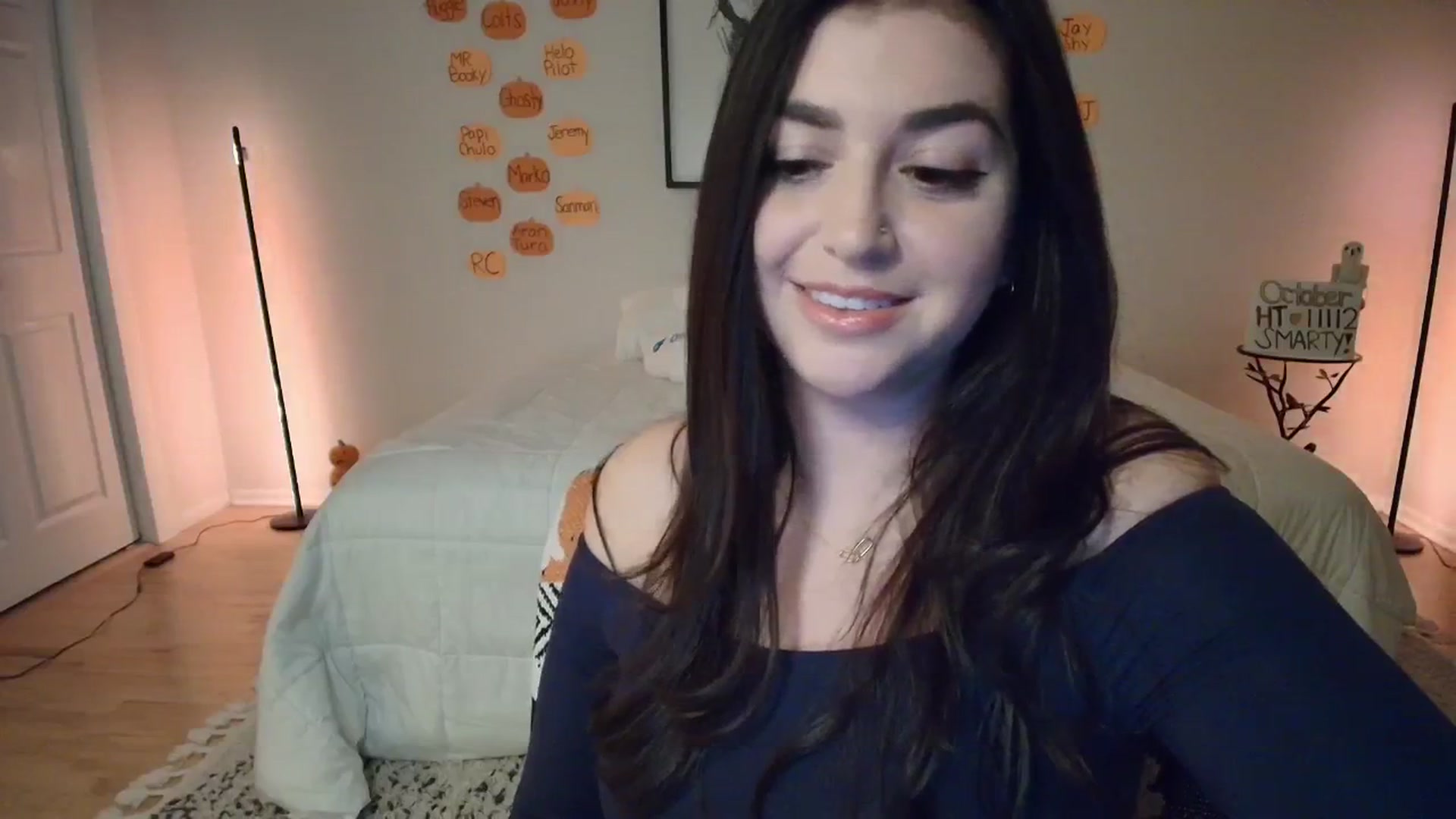 Gallery image thumbnail from AlyssaShy's myfreecams stream on, 10/22/2025, 23:34 image 10 of 20