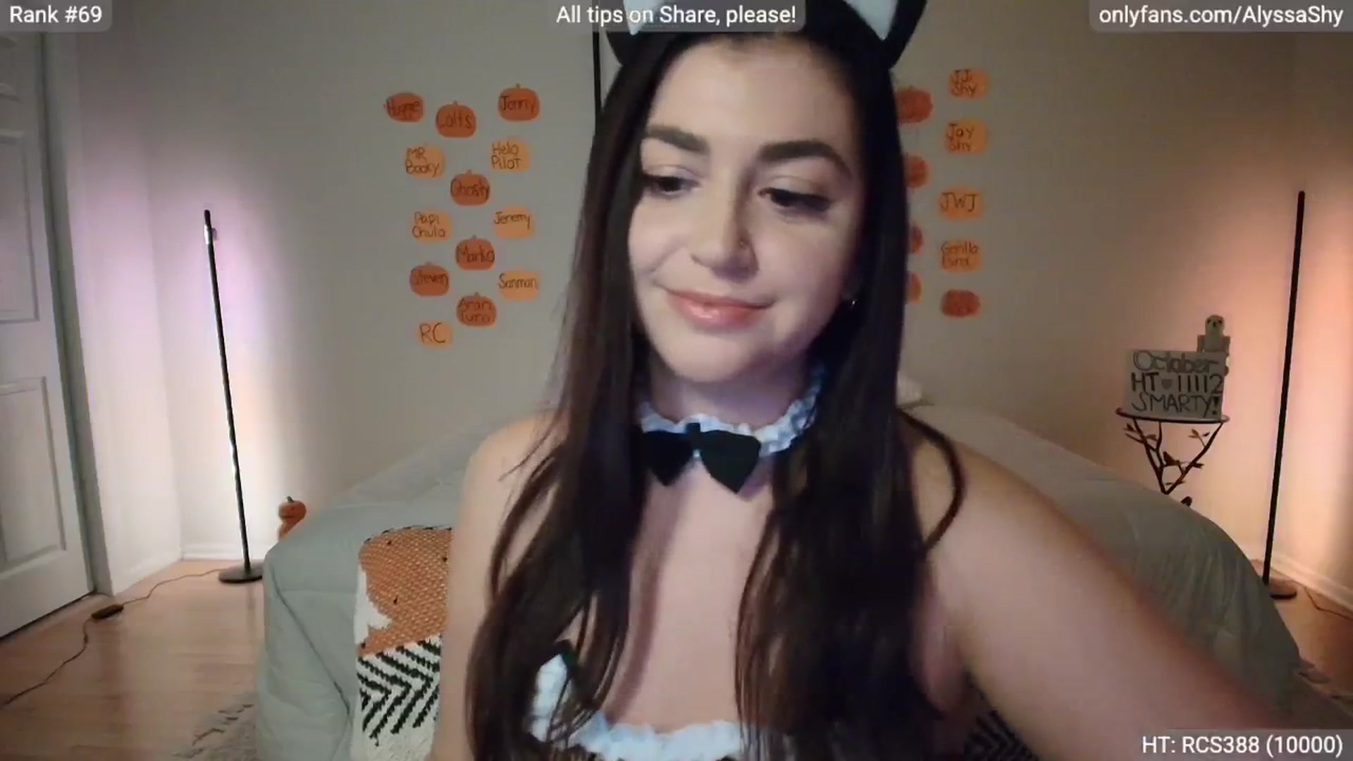 Gallery image thumbnail from AlyssaShy's myfreecams stream on, 10/24/2025, 22:43 image 16 of 20