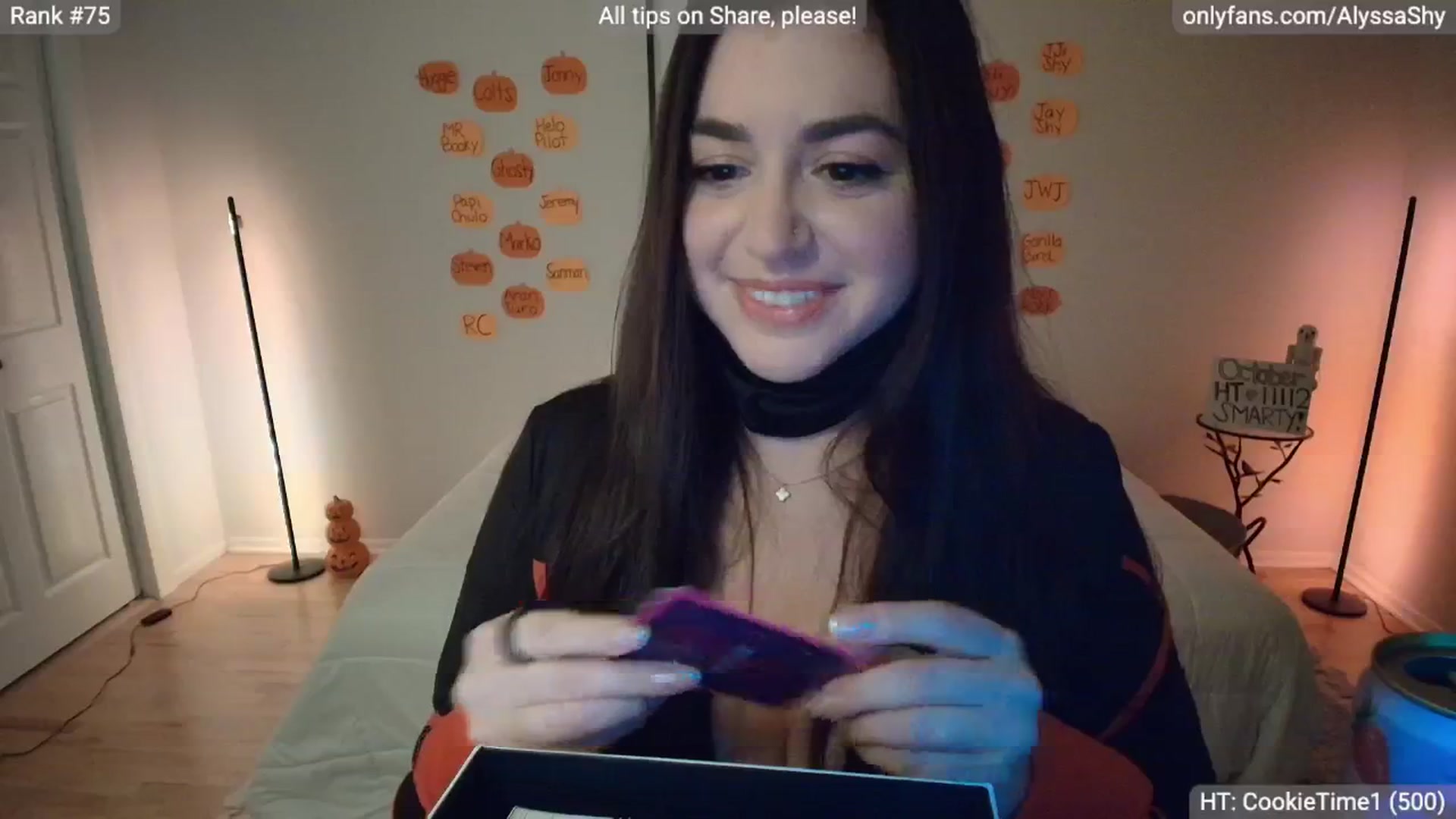 Gallery image thumbnail from AlyssaShy's myfreecams stream on, 10/26/2025, 02:06 image 6 of 20