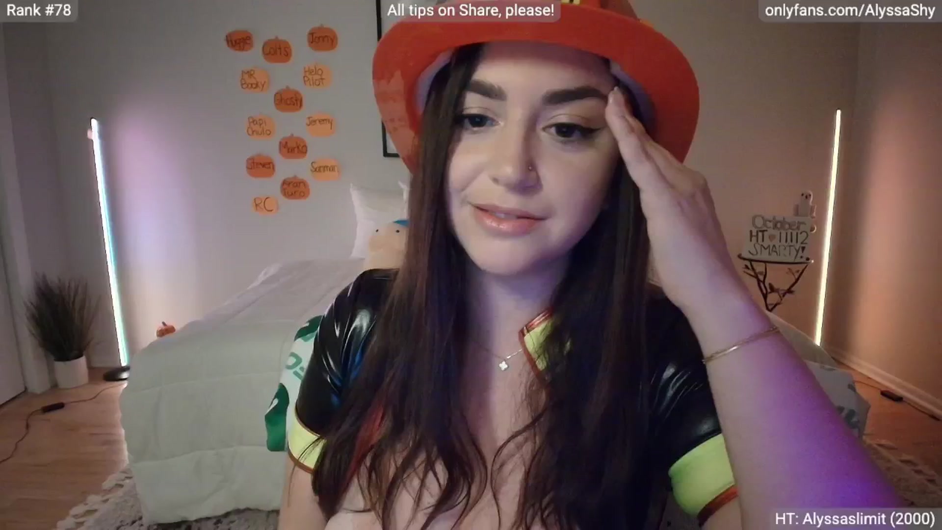 Gallery image thumbnail from AlyssaShy's myfreecams stream on, 10/30/2025, 22:58 image 15 of 20