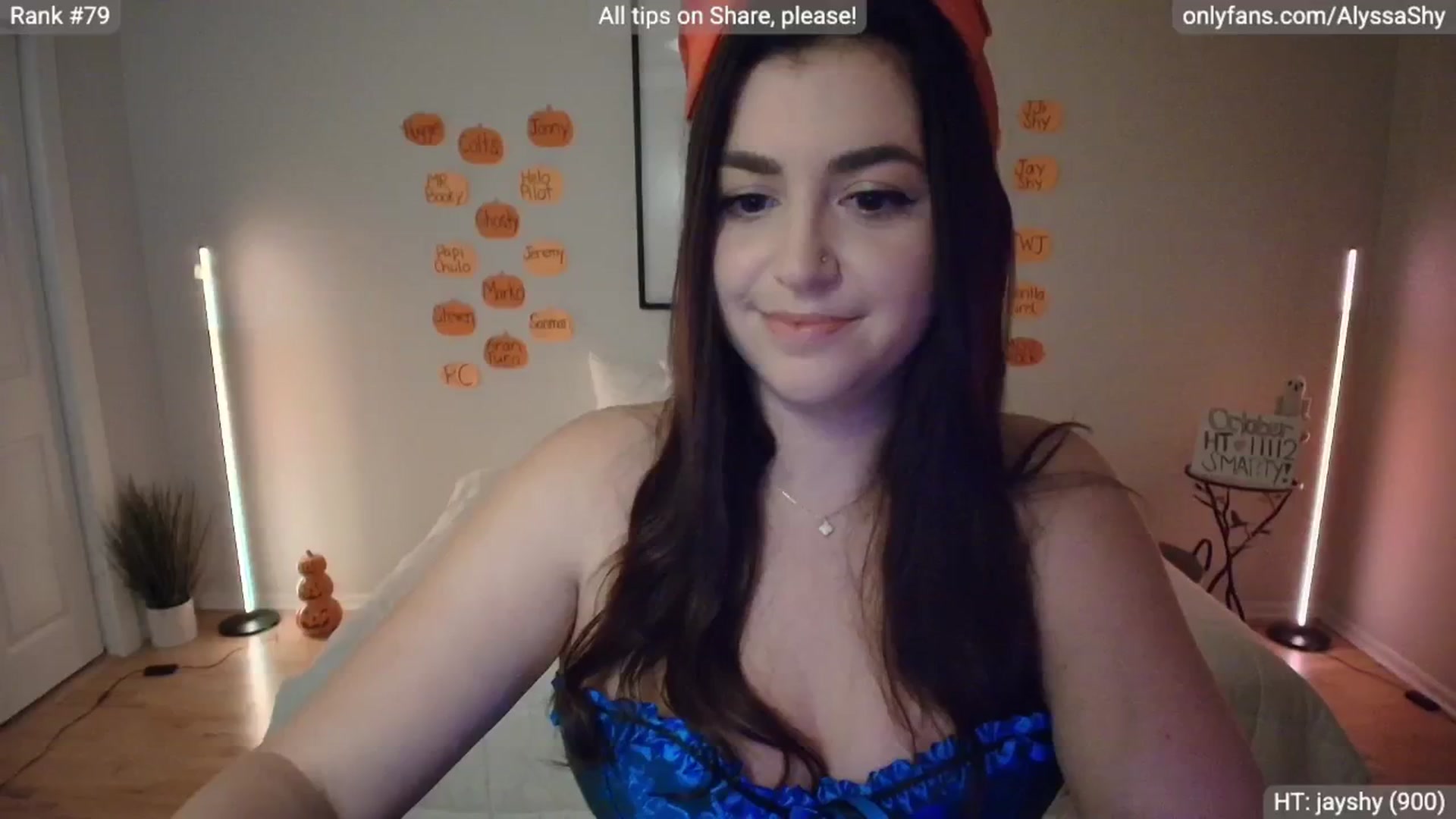 Gallery image thumbnail from AlyssaShy's myfreecams stream on, 11/01/2025, 24:01 image 6 of 20