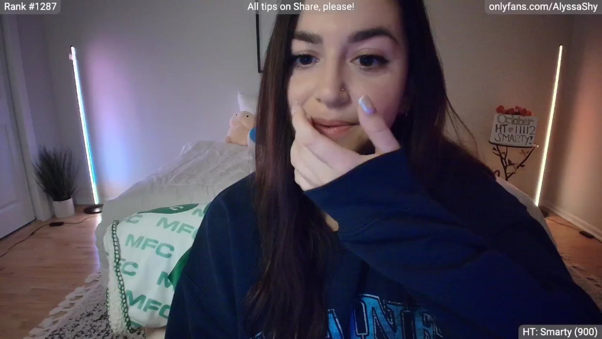 Gallery image thumbnail from AlyssaShy's myfreecams stream on, 11/05/2025, 03:40 image 10 of 20
