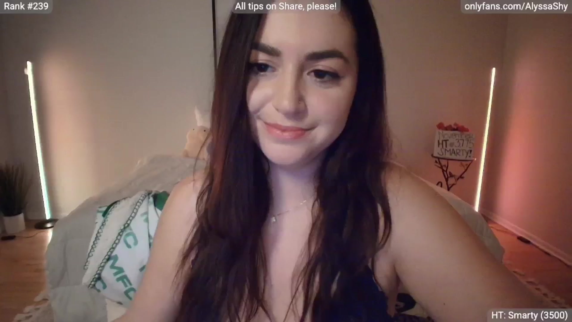 Gallery image thumbnail from AlyssaShy's myfreecams stream on, 11/09/2025, 04:08 image 17 of 20