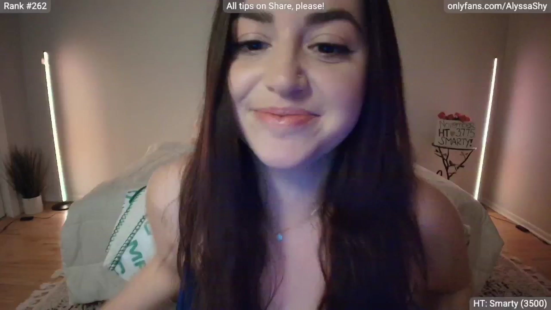 Gallery image thumbnail from AlyssaShy's myfreecams stream on, 11/09/2025, 04:08 image 12 of 20