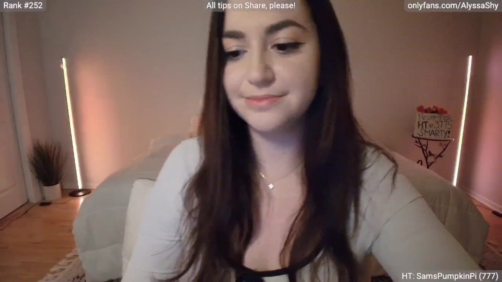Gallery image thumbnail from AlyssaShy's myfreecams stream on, 11/13/2025, 02:58 image 17 of 20