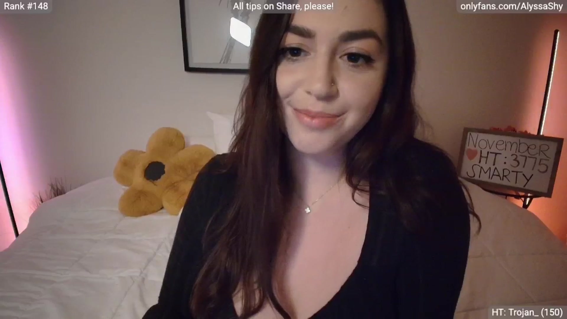 Gallery image thumbnail from AlyssaShy's myfreecams stream on, 11/20/2025, 23:57 image 15 of 20