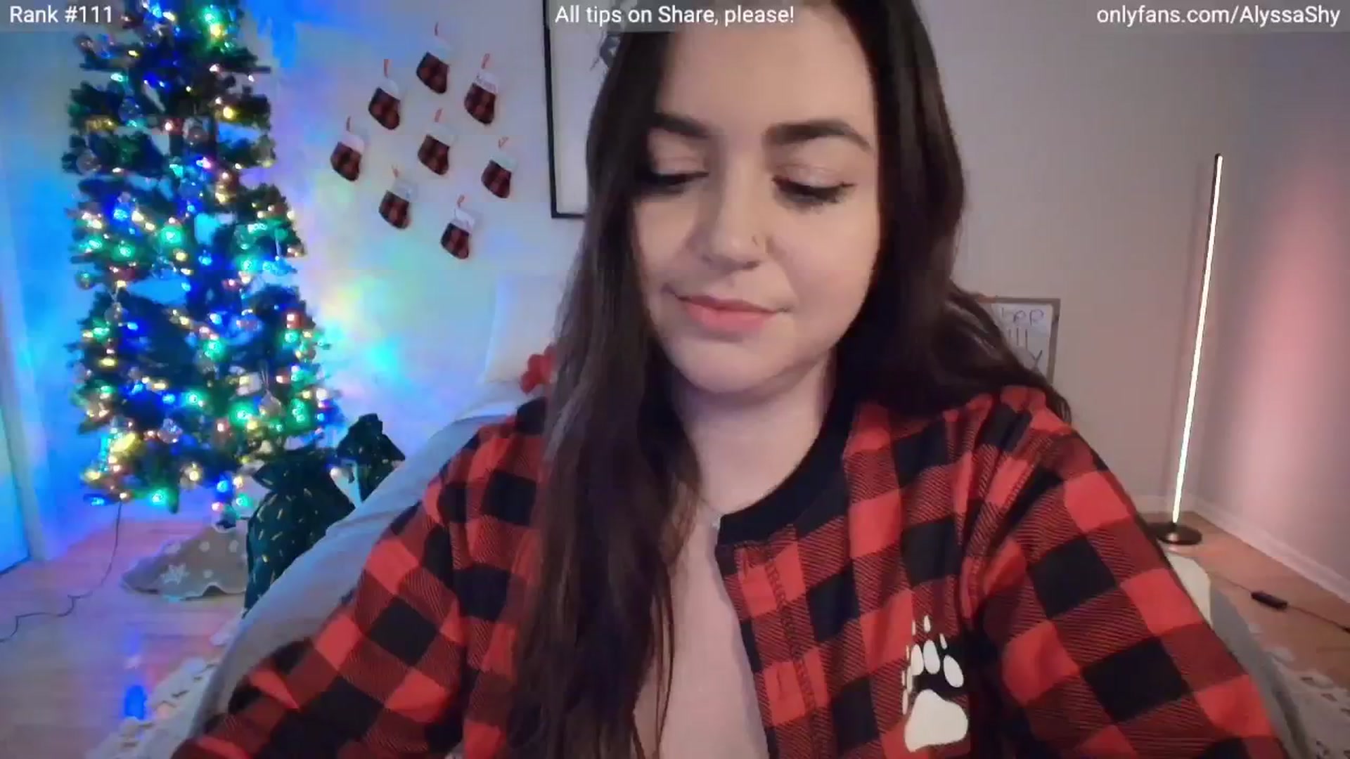 Gallery image thumbnail from AlyssaShy's myfreecams stream on, 12/19/2025, 01:53 image 16 of 20