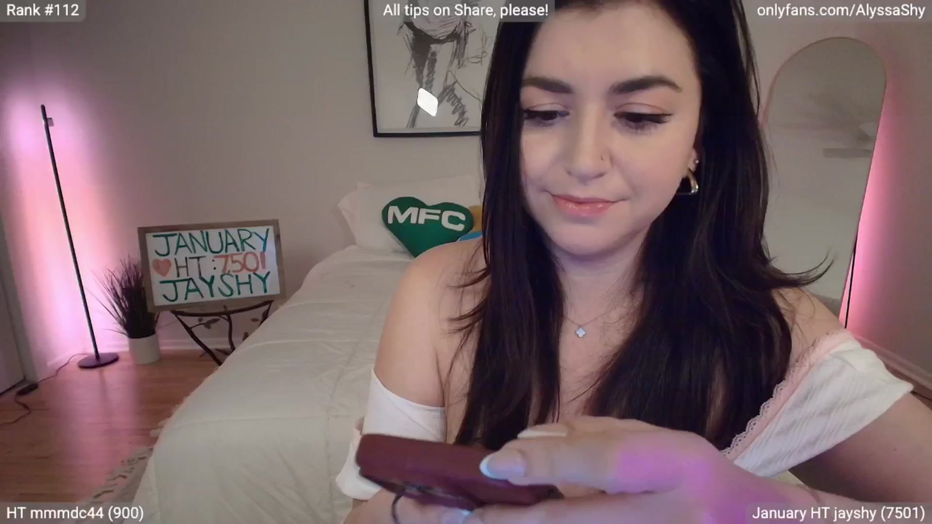 Gallery image thumbnail from AlyssaShy's myfreecams stream on, 01/17/2026, 24:56 image 17 of 20