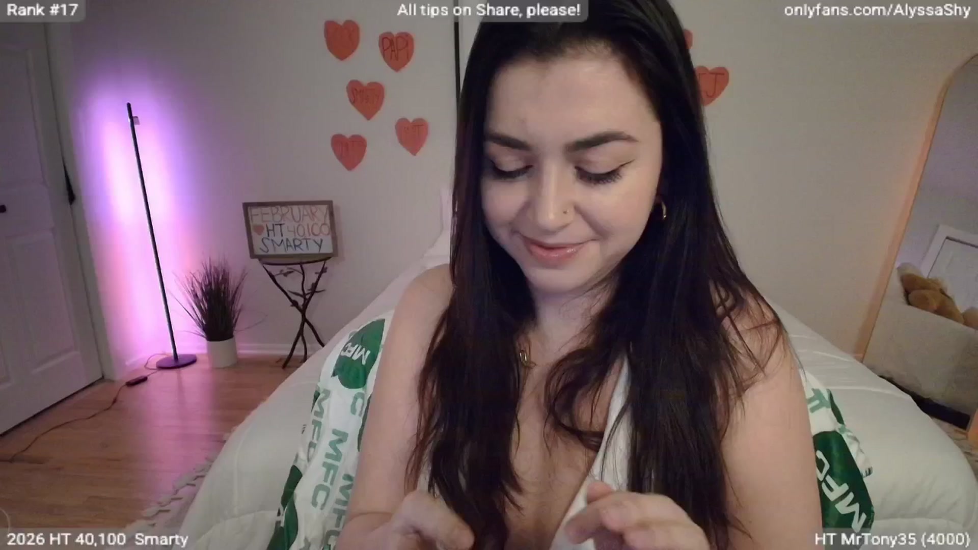 Gallery image thumbnail from AlyssaShy's myfreecams stream on, 02/26/2026, 24:20 image 14 of 20