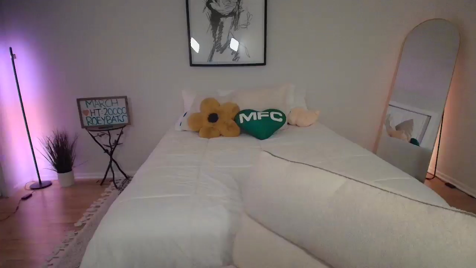Gallery image thumbnail from AlyssaShy's myfreecams stream on, 03/10/2026, 23:52 image 17 of 20