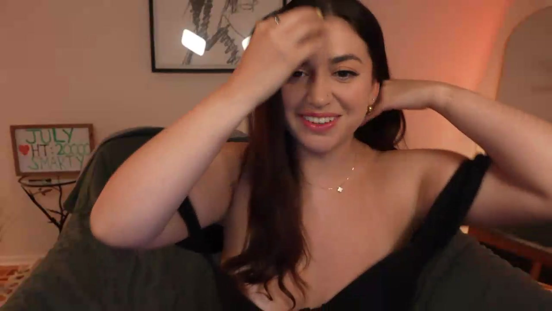 Gallery image thumbnail from AlyssaShy's myfreecams stream on, 08/01/2026, 01:05 image 14 of 20