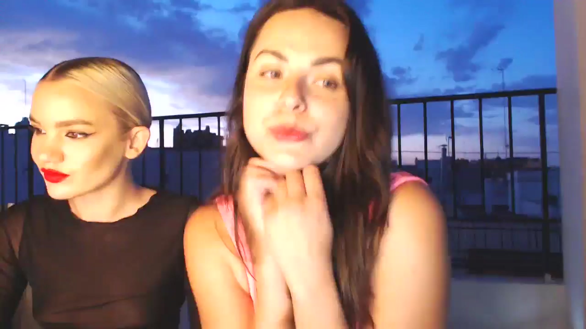 Gallery image thumbnail from AlyssaWhiteX's myfreecams stream on, 06/19/2024, 21:11 image 1 of 20
