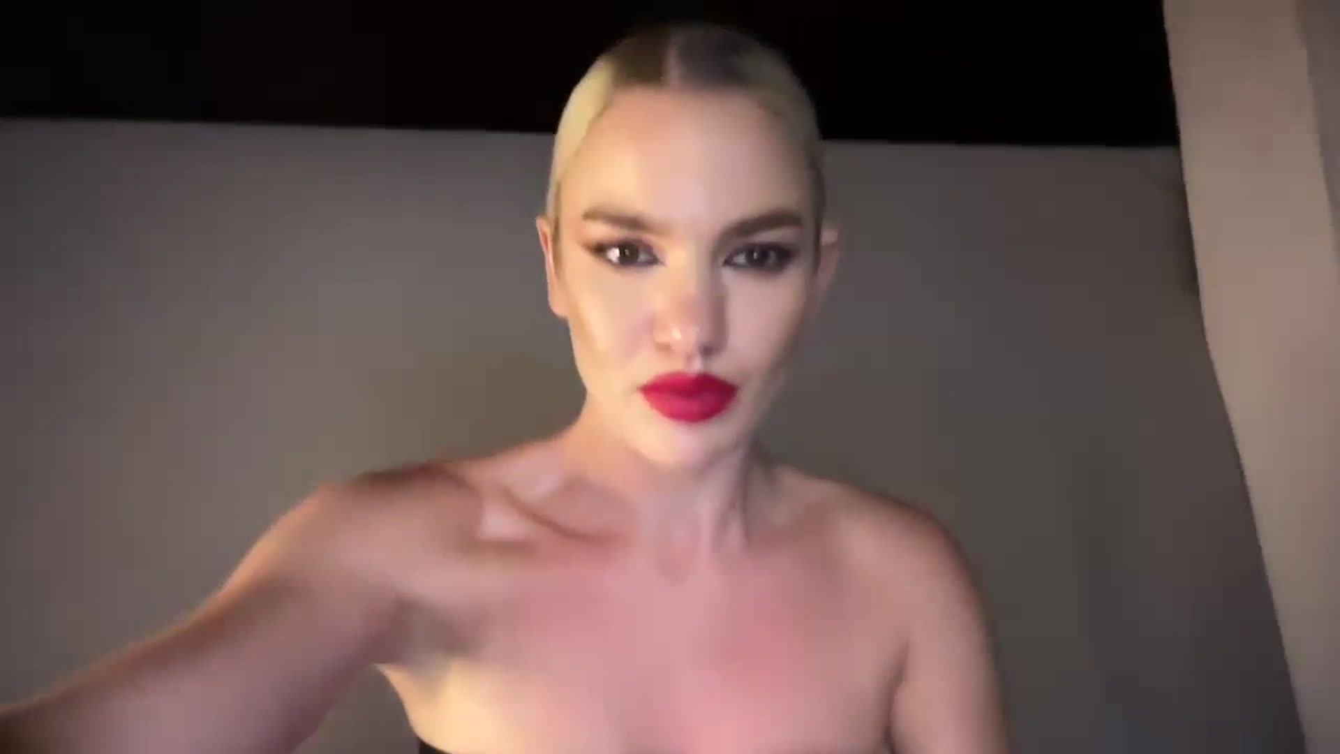 Gallery image thumbnail from AlyssaWhiteX's myfreecams stream on, 06/19/2024, 22:56 image 12 of 20
