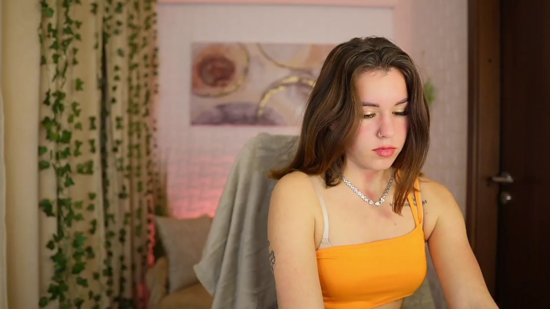 Gallery image thumbnail from Alyssa_Hall's myfreecams stream on, 10/31/2024, 16:21 image 20 of 20