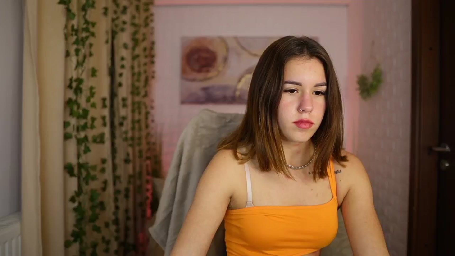 Gallery image thumbnail from Alyssa_Hall's myfreecams stream on, 10/31/2024, 17:17 image 12 of 20