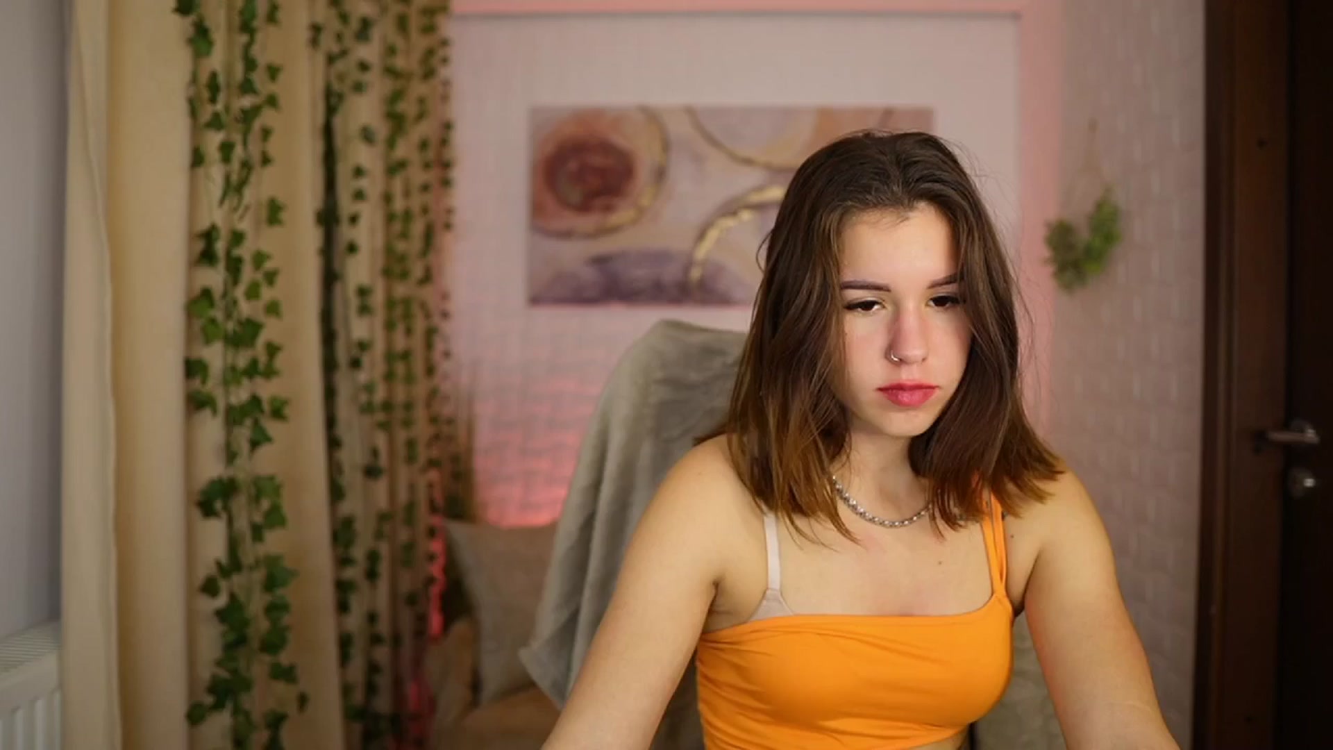 Gallery image thumbnail from Alyssa_Hall's myfreecams stream on, 10/31/2024, 18:24 image 18 of 20