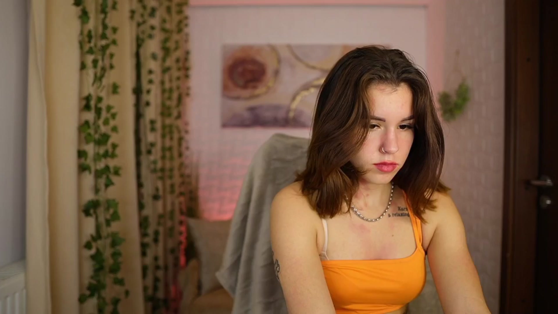 Gallery image thumbnail from Alyssa_Hall's myfreecams stream on, 10/31/2024, 18:24 image 13 of 20