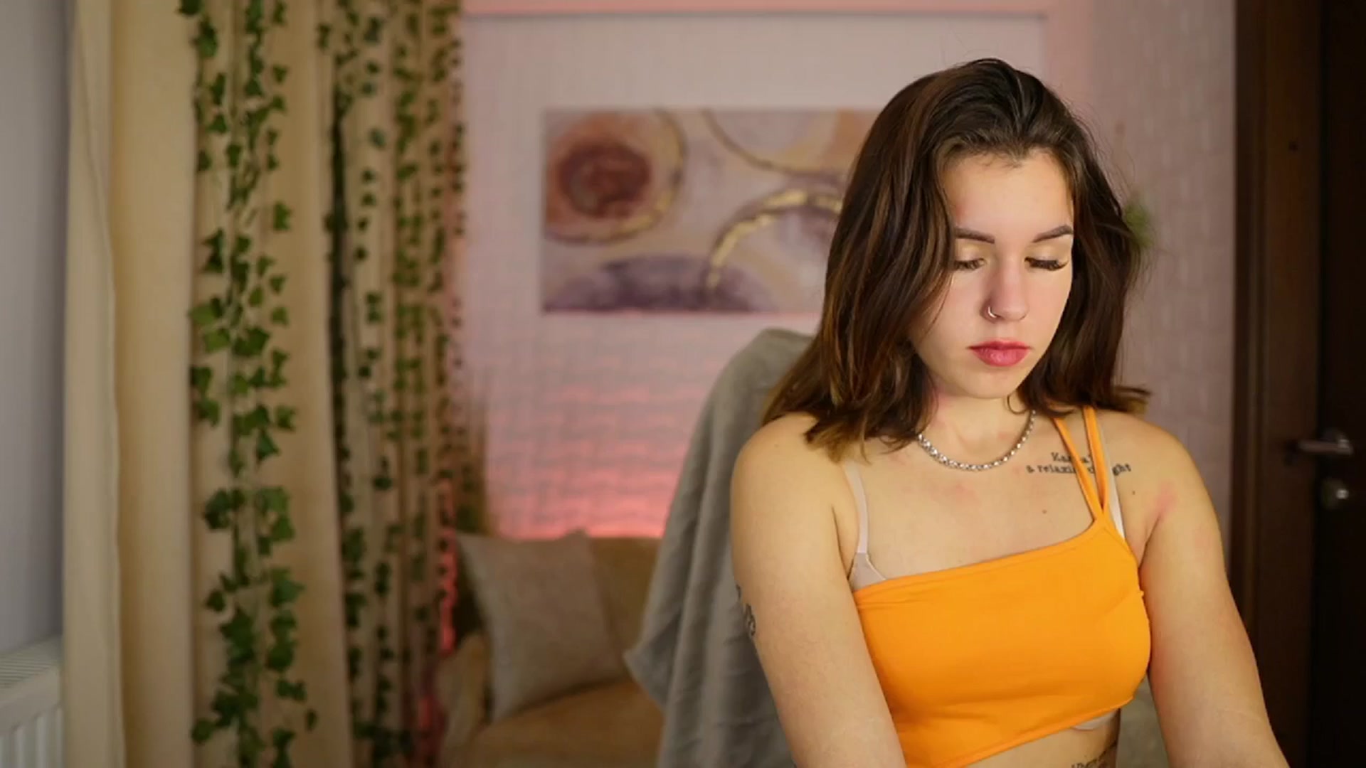 Gallery image thumbnail from Alyssa_Hall's myfreecams stream on, 10/31/2024, 18:24 image 20 of 20