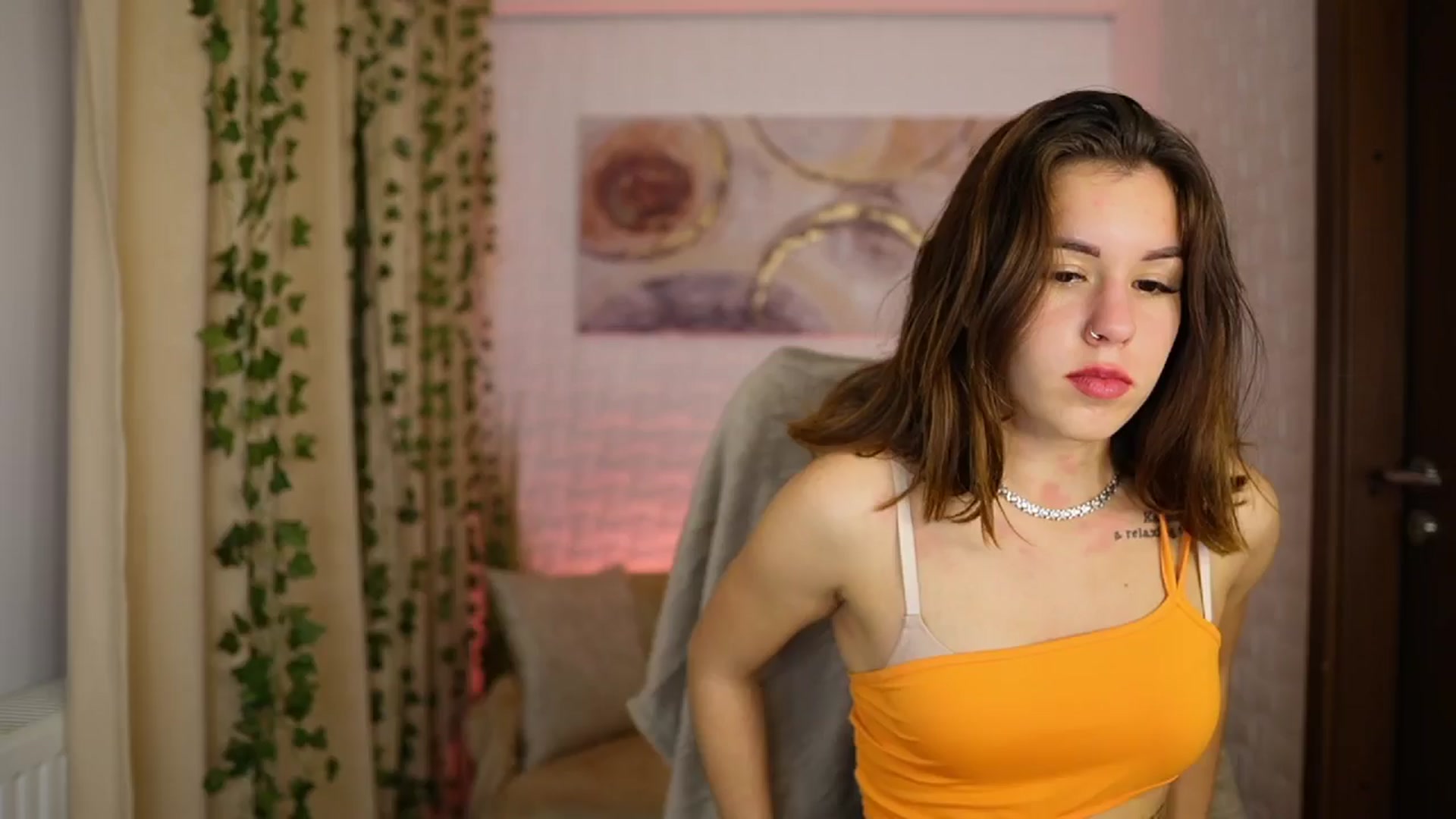 Gallery image thumbnail from Alyssa_Hall's myfreecams stream on, 10/31/2024, 18:41 image 13 of 20