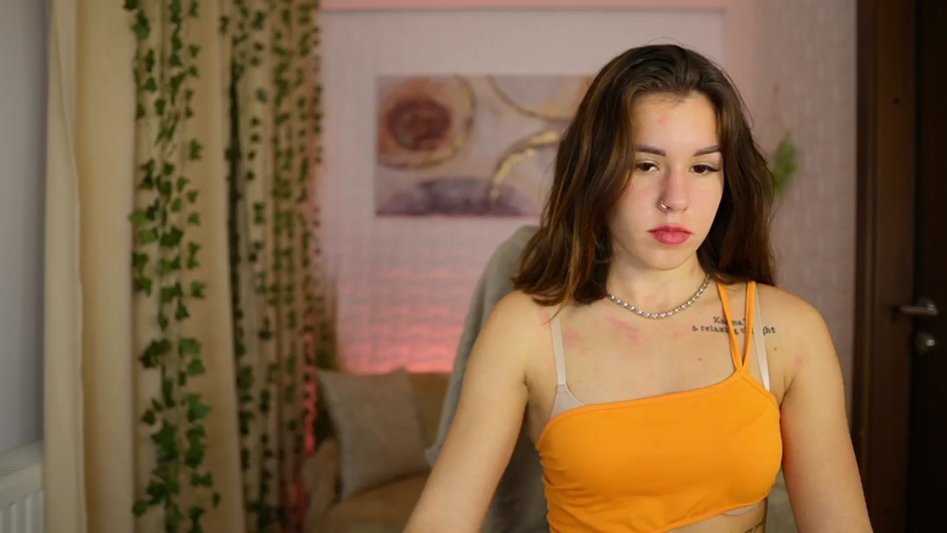 Gallery image thumbnail from Alyssa_Hall's myfreecams stream on, 10/31/2024, 18:41 image 11 of 20